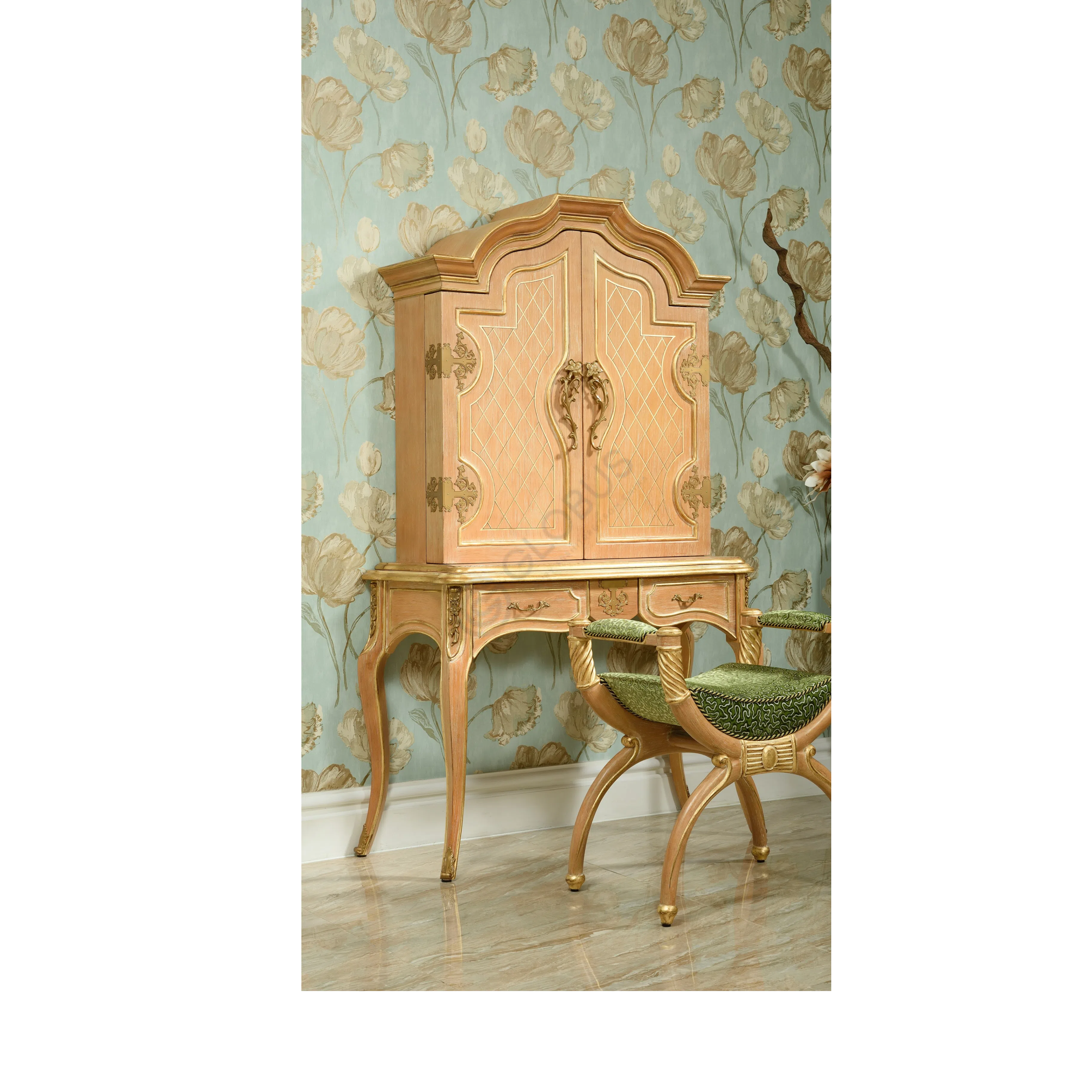 Шкаф для украшений Ovidia