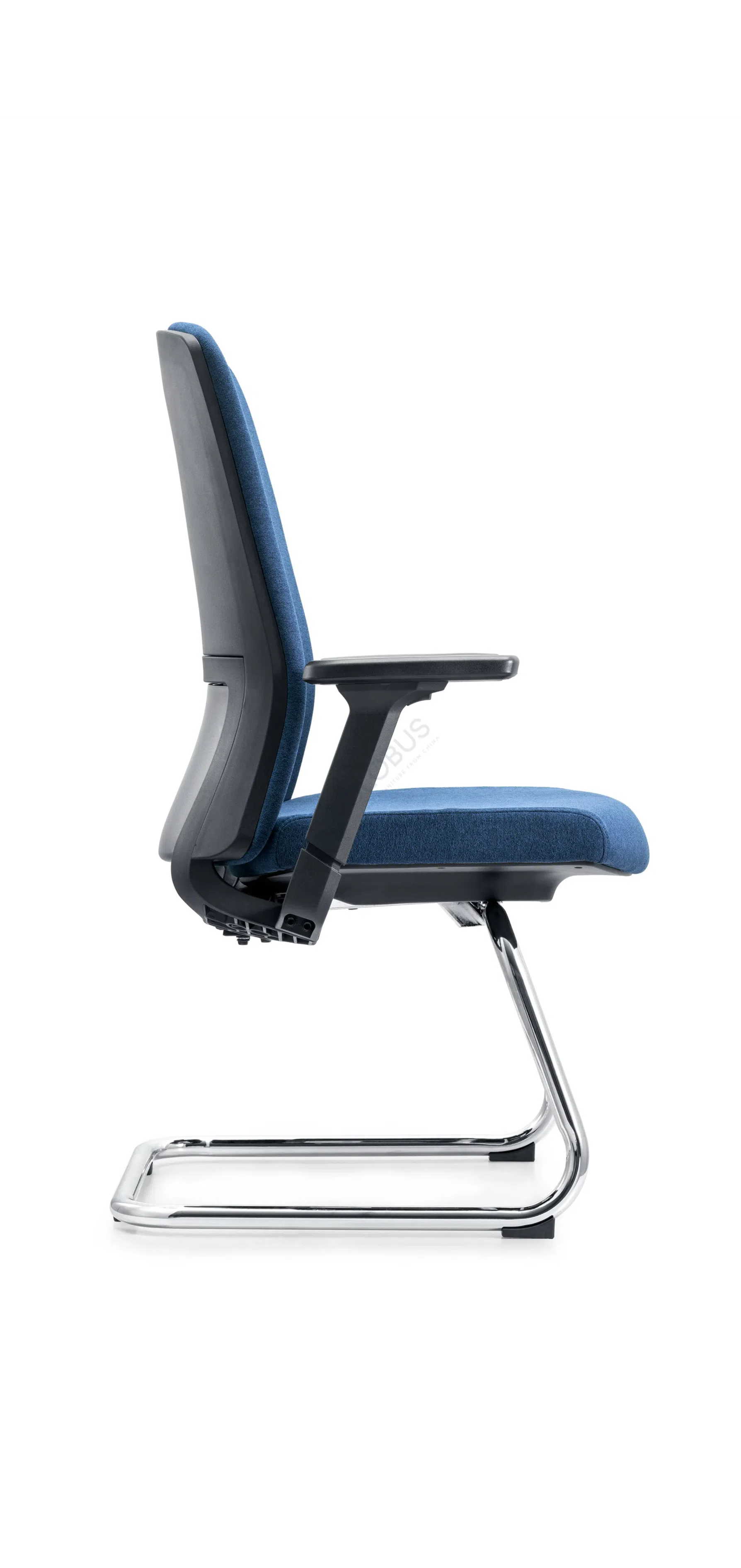 Кресло для офиса Yakira