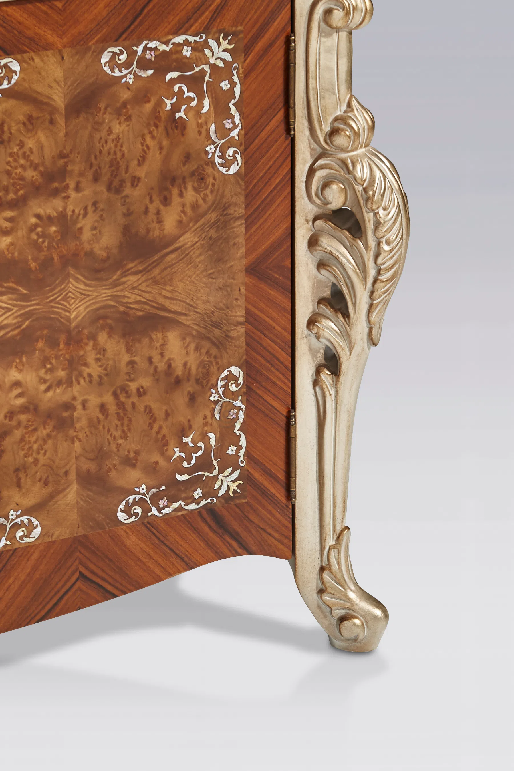 Книжный шкаф Corsini