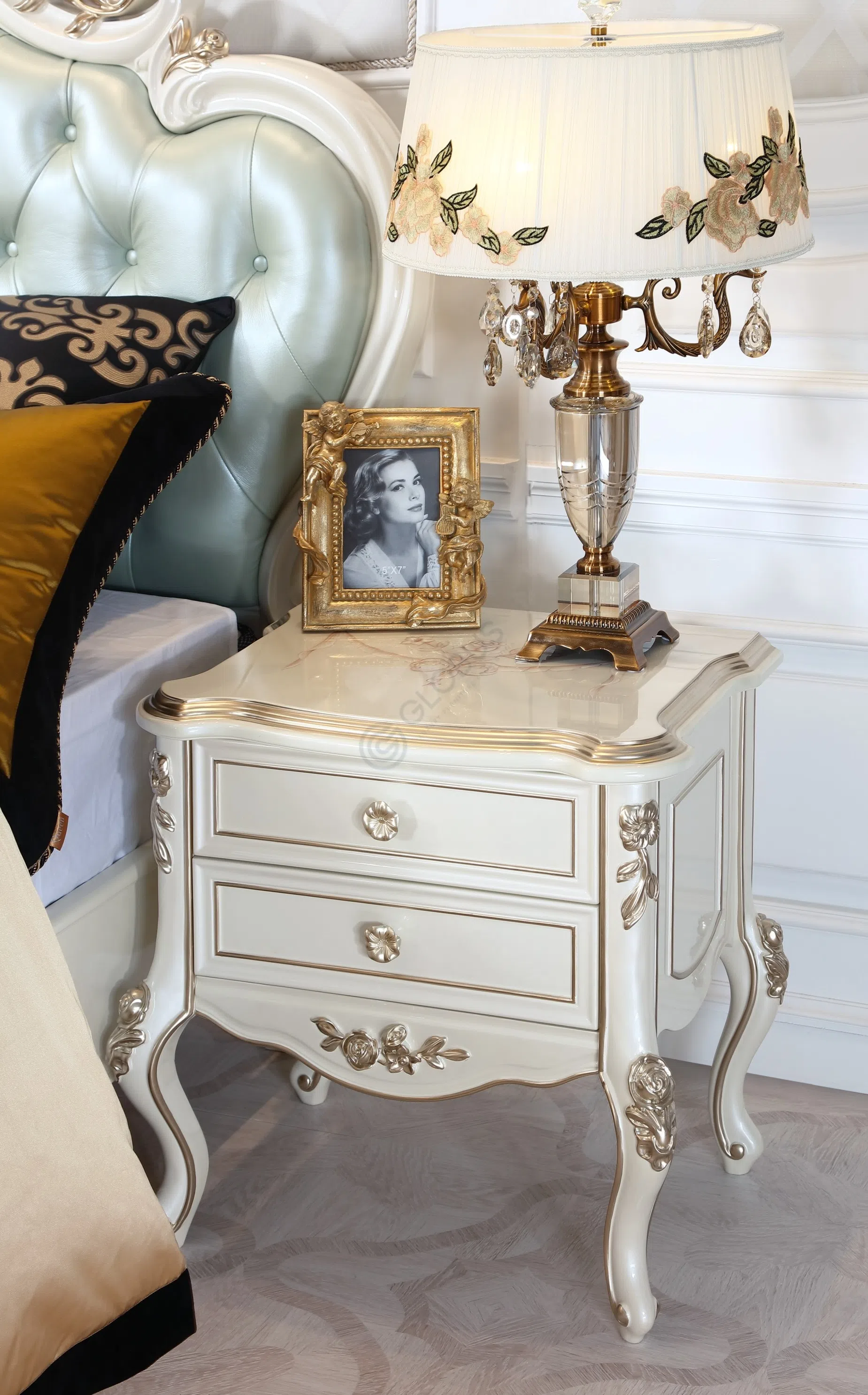 Прикроватная тумба Robustezza