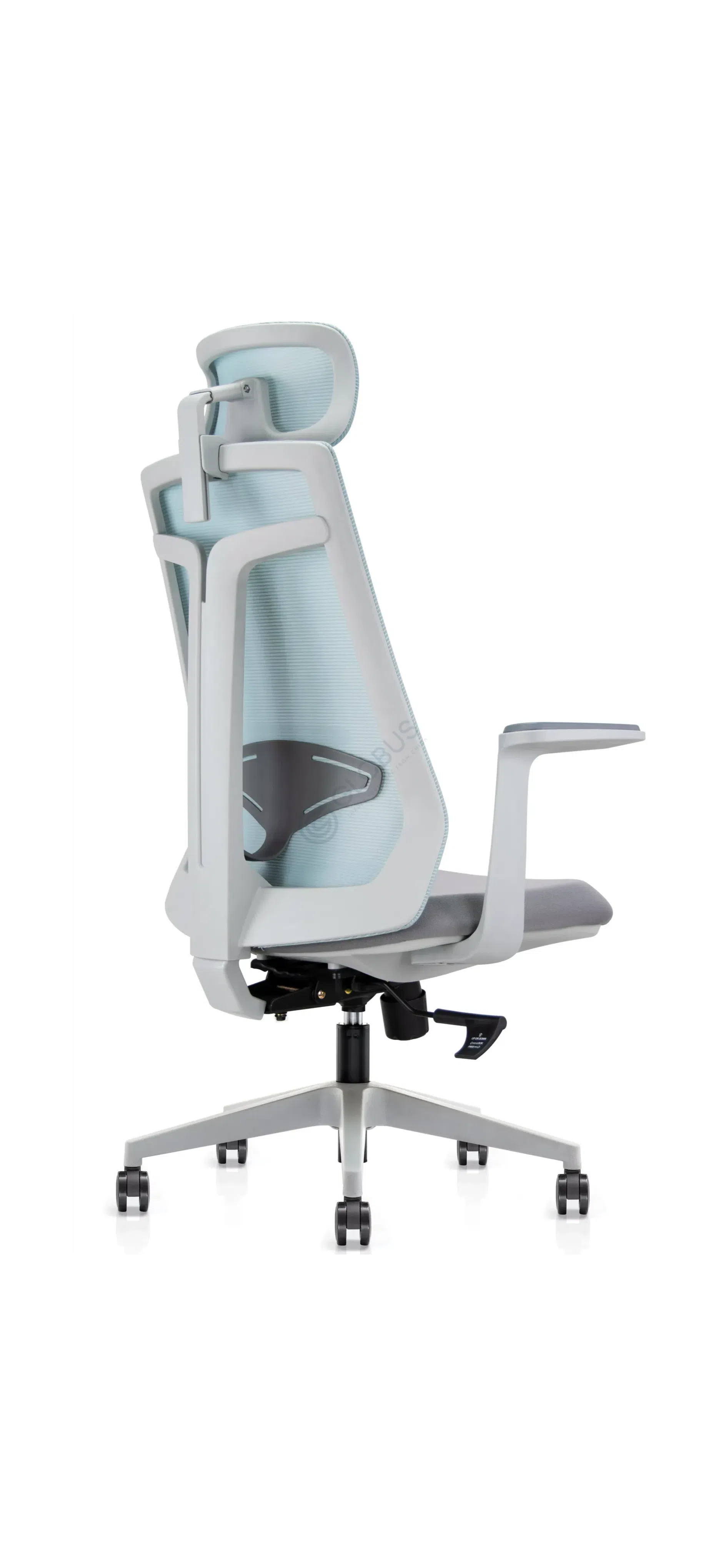 Кресло для офиса Onorevole