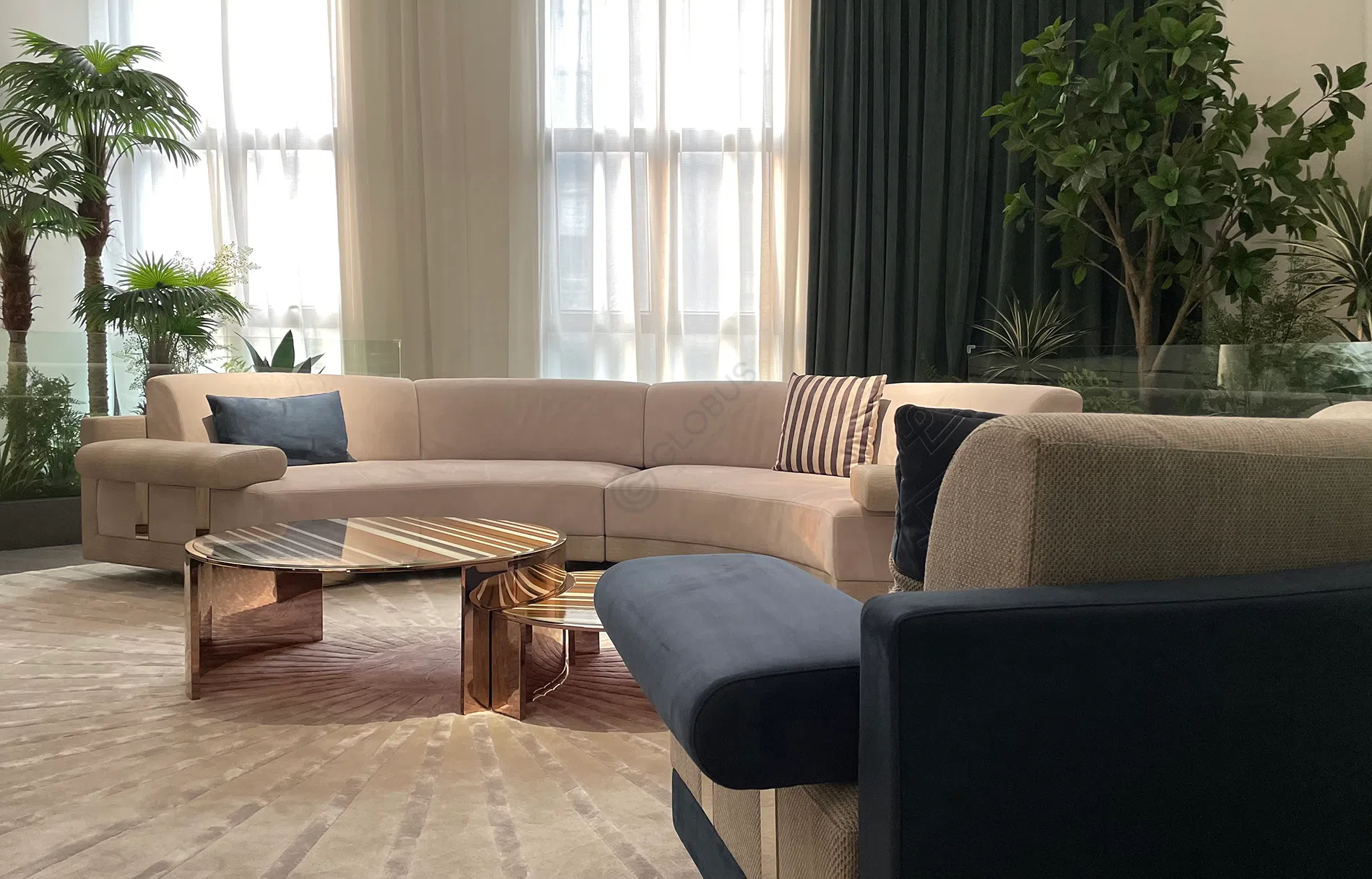 Журнальный столик Zael