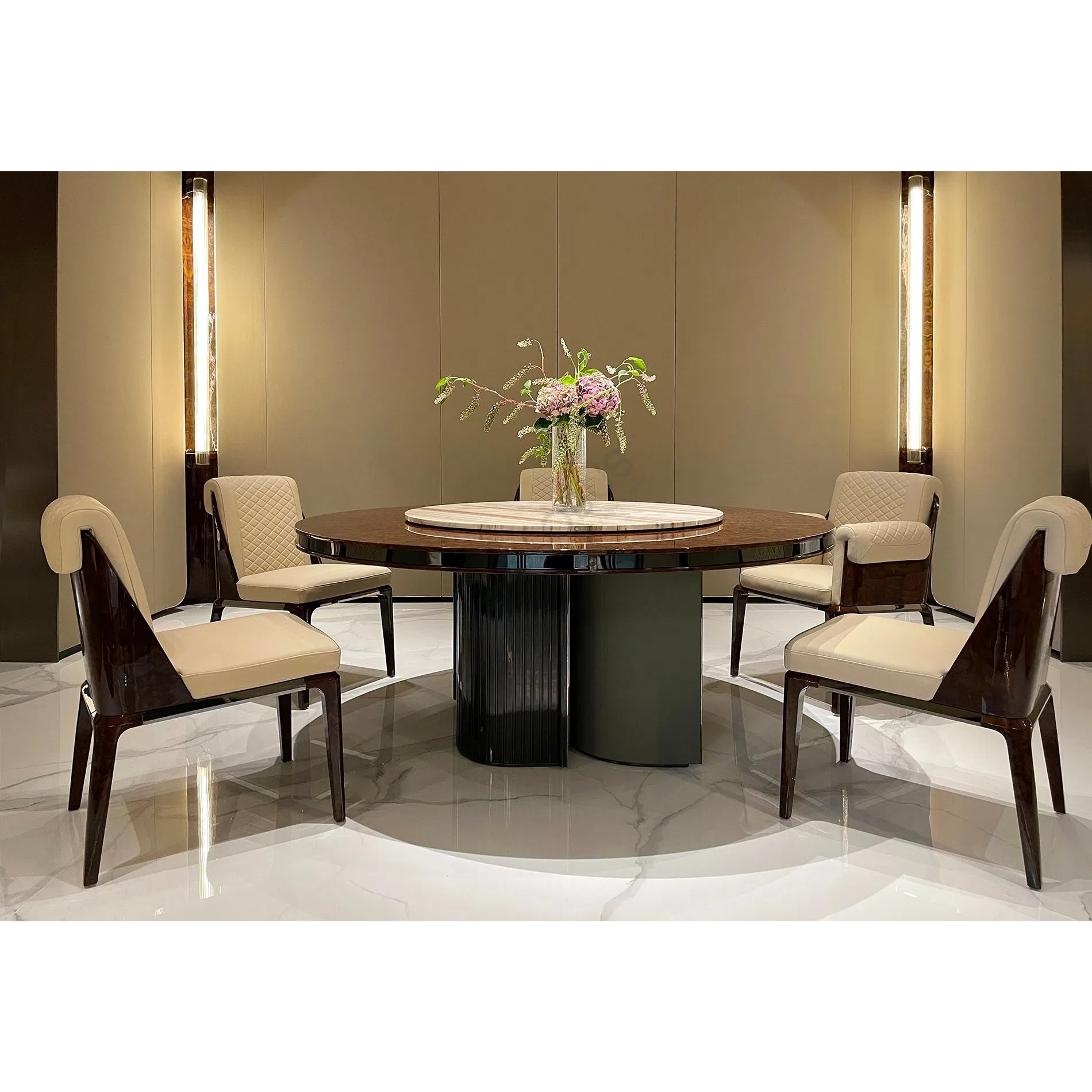 Обеденный стол Tertullus