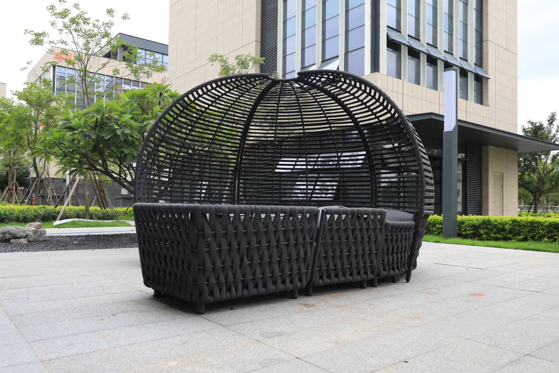 Уличный диван COUTURE JARDIN