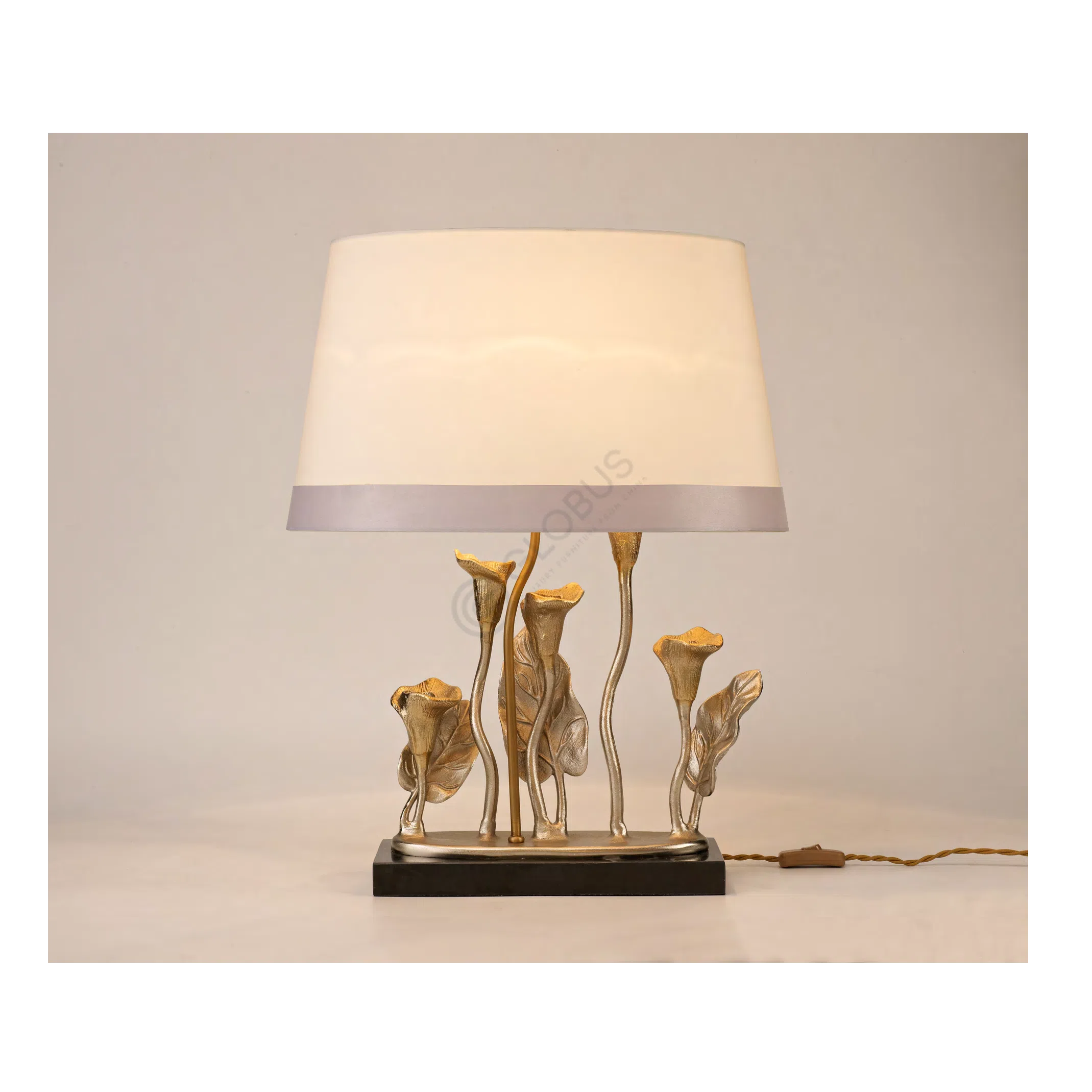 Настольная лампа Maurya