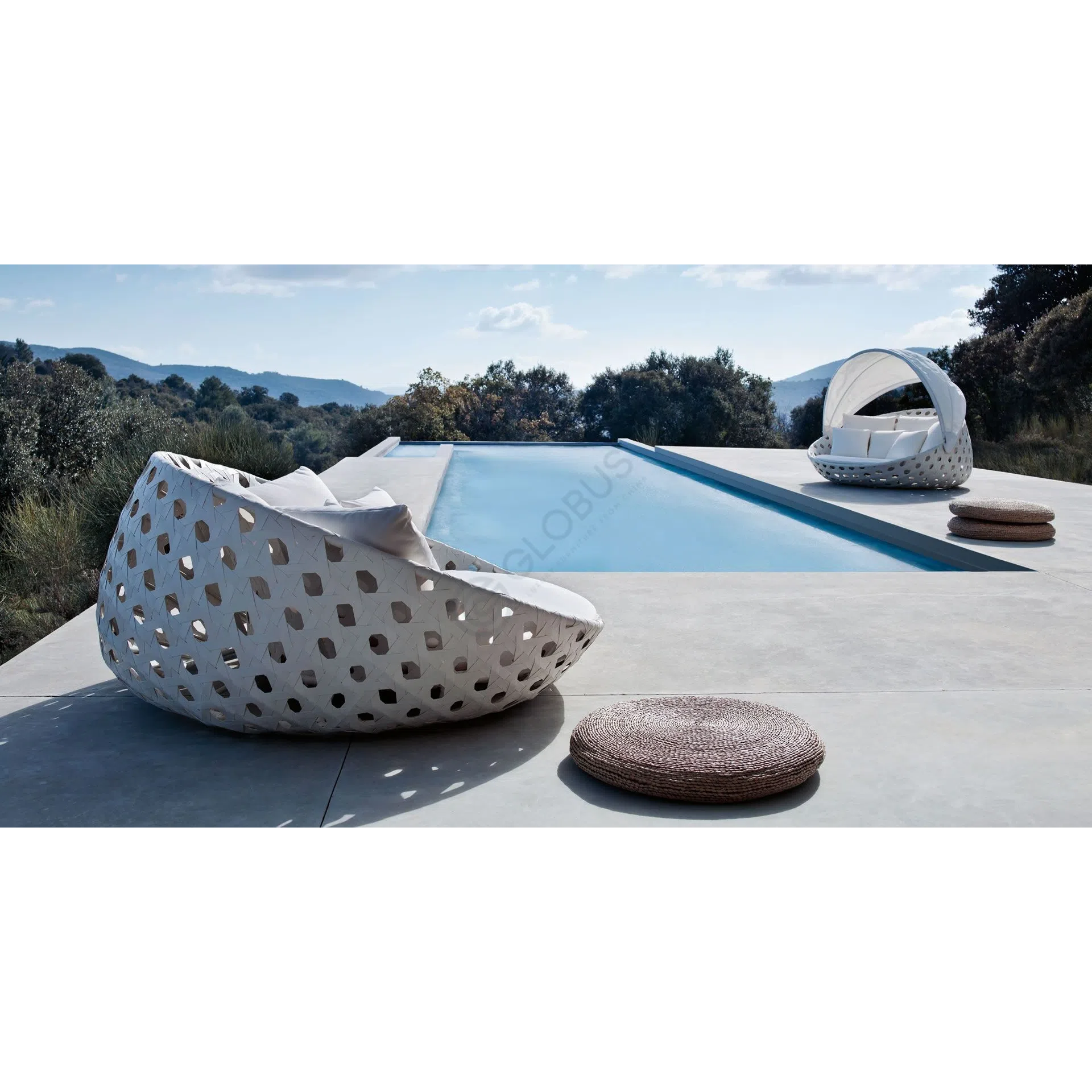 Уличный диван B&B ITALIA Canasta