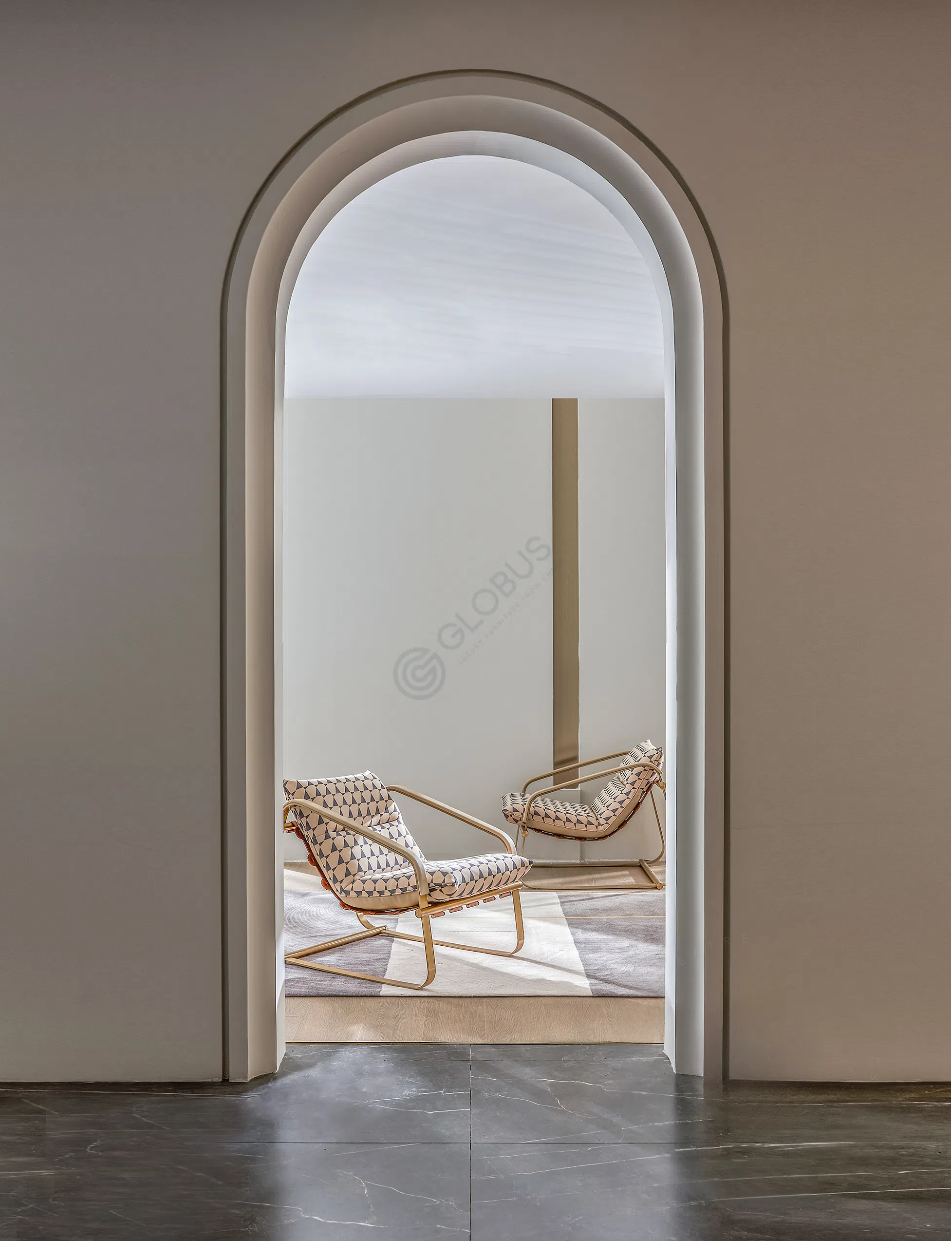 Кресло HESSENTIA Pauline