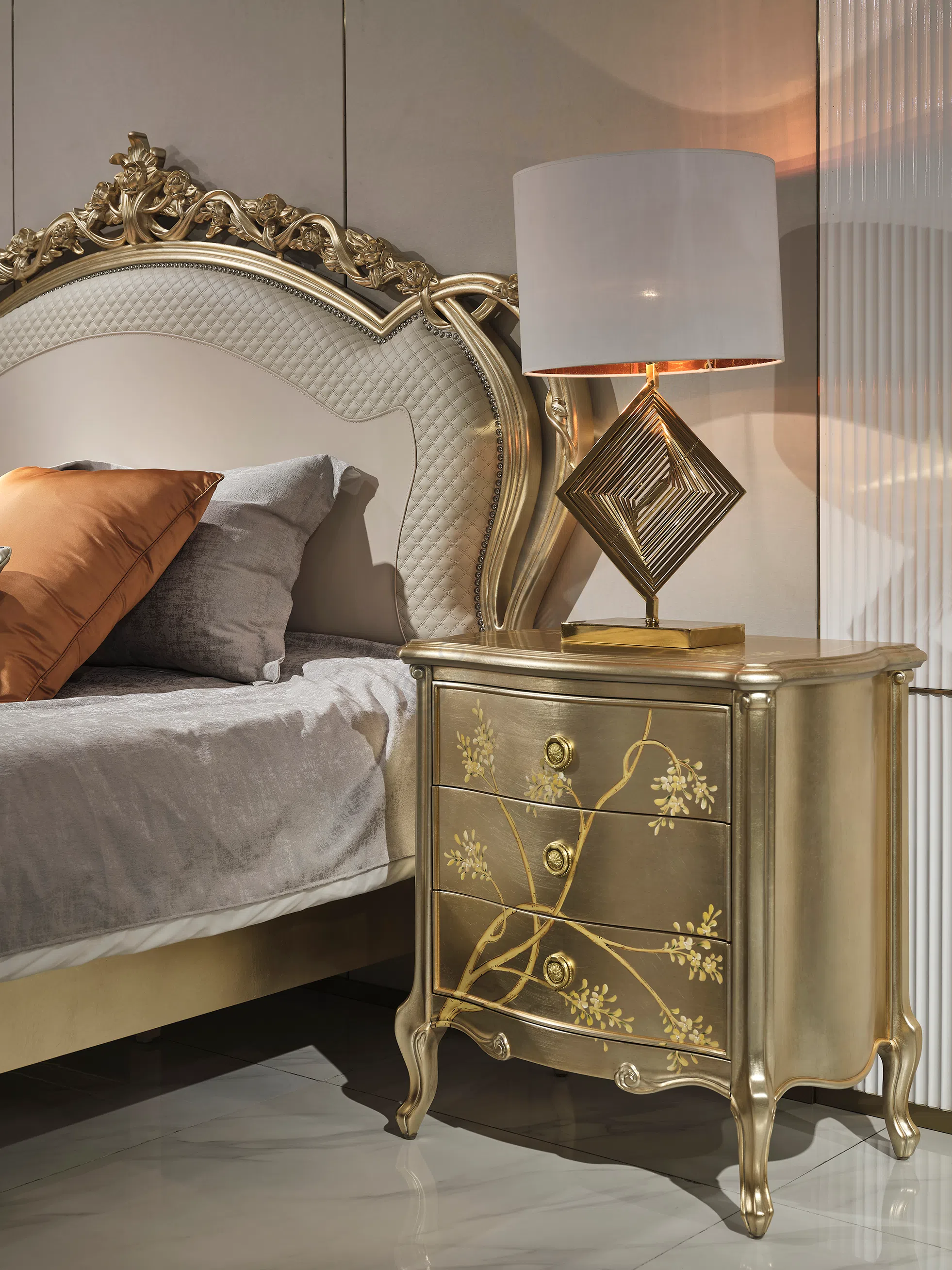 Прикроватная тумба Lorina