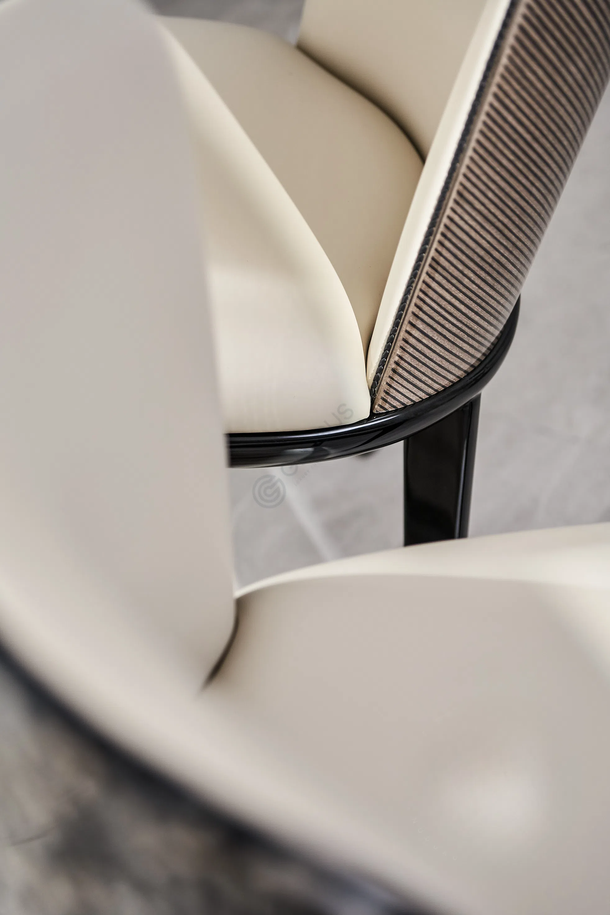 Обеденный стул Quadrigas