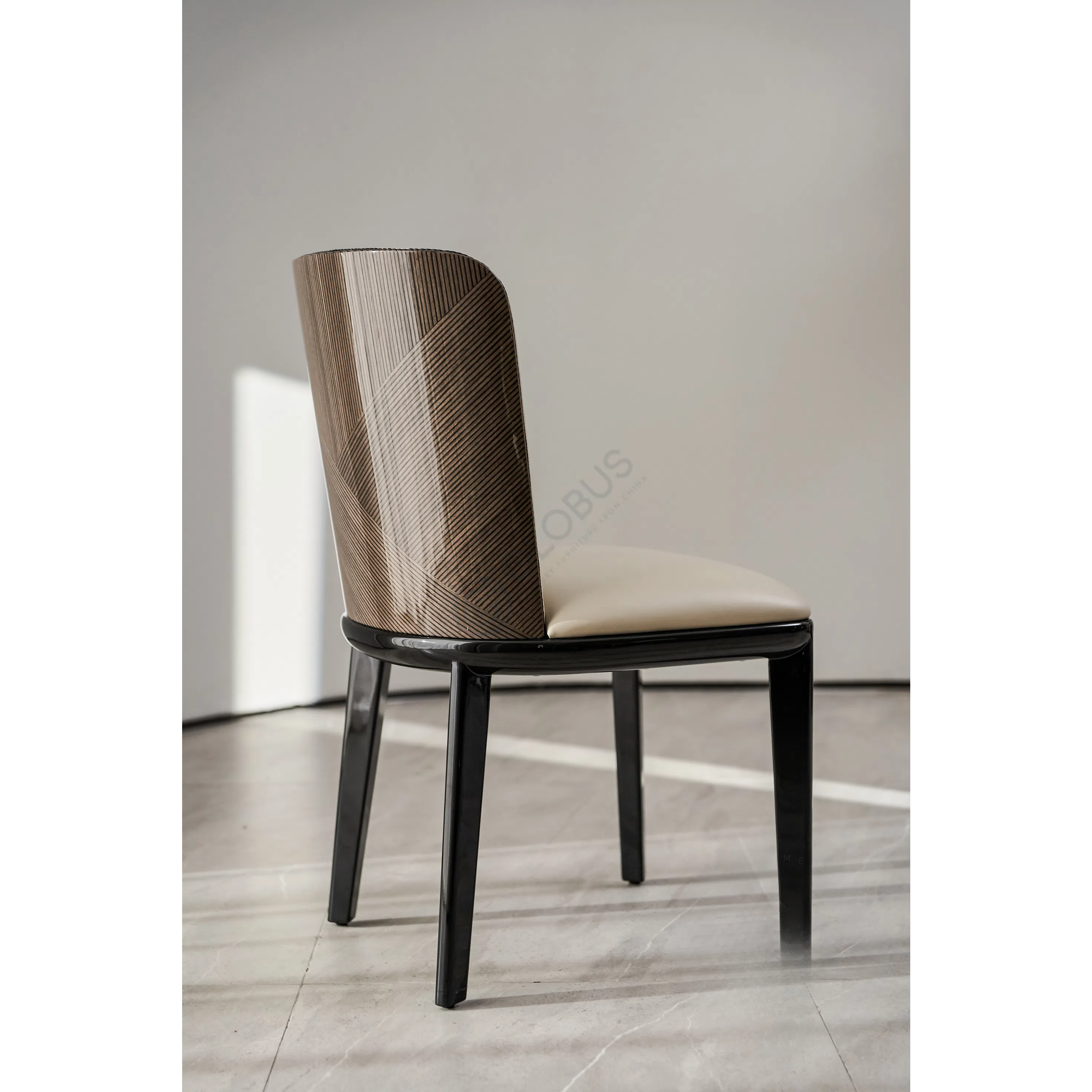 Обеденный стул Quadrigas