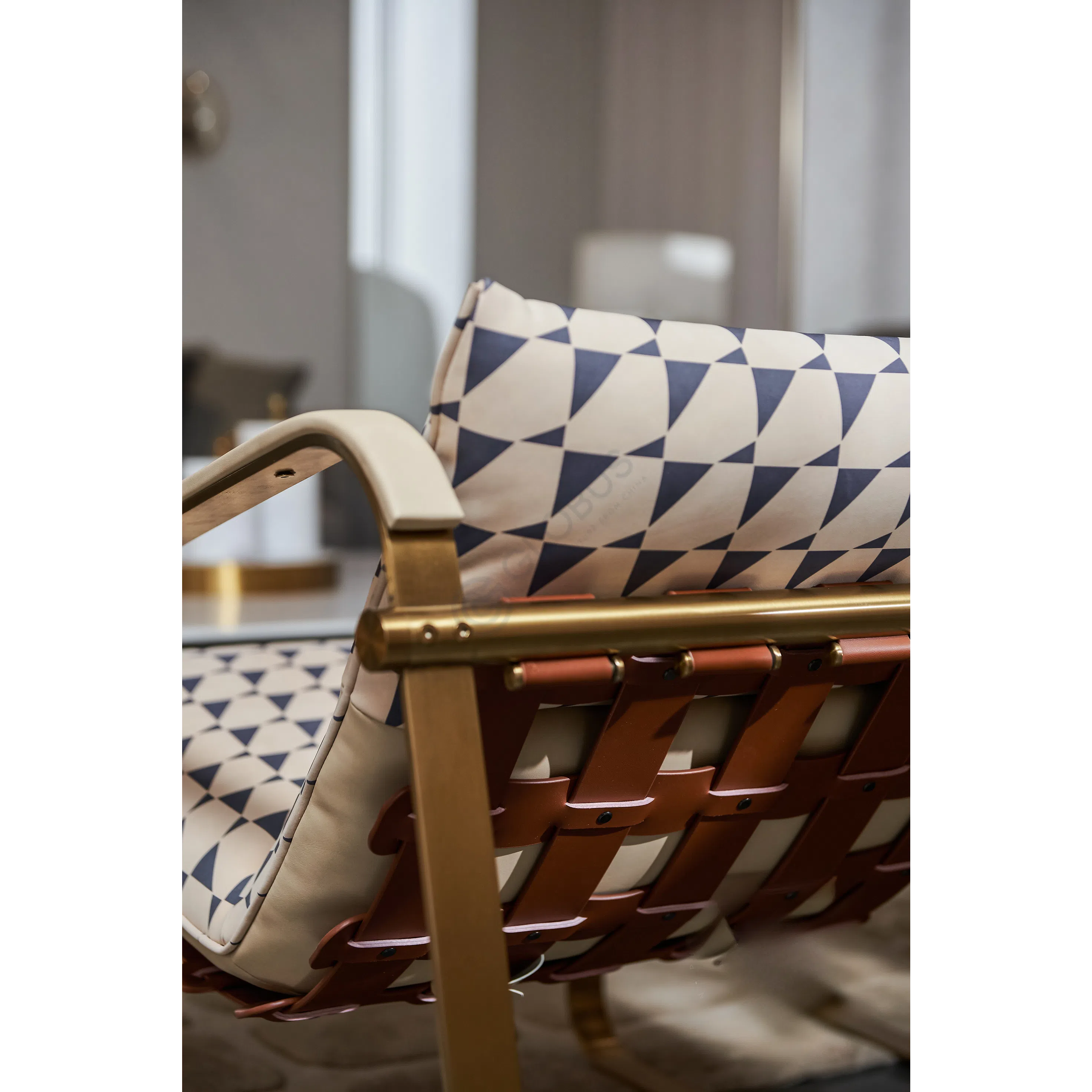 Кресло HESSENTIA Pauline