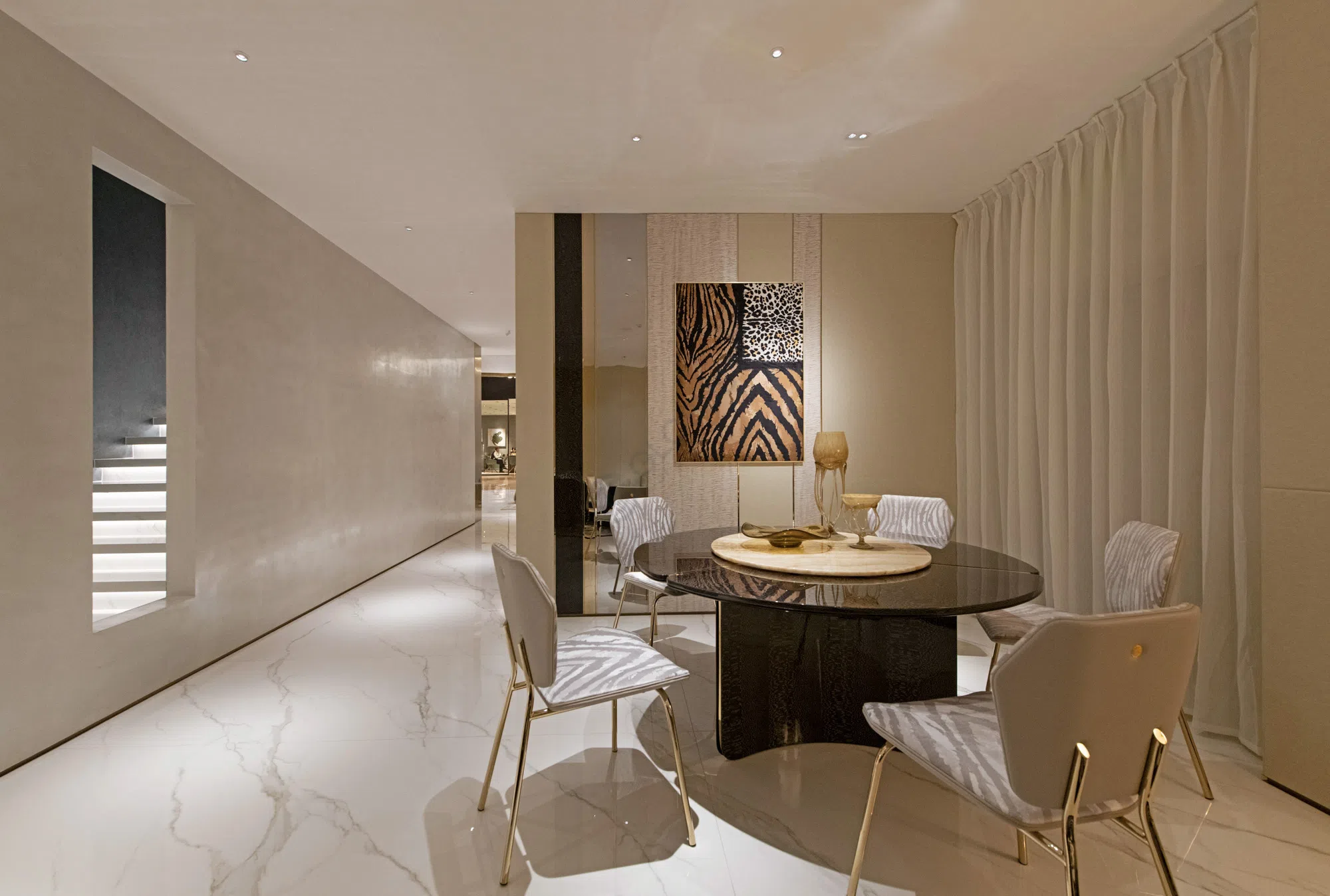 Обеденный стол Yasminda