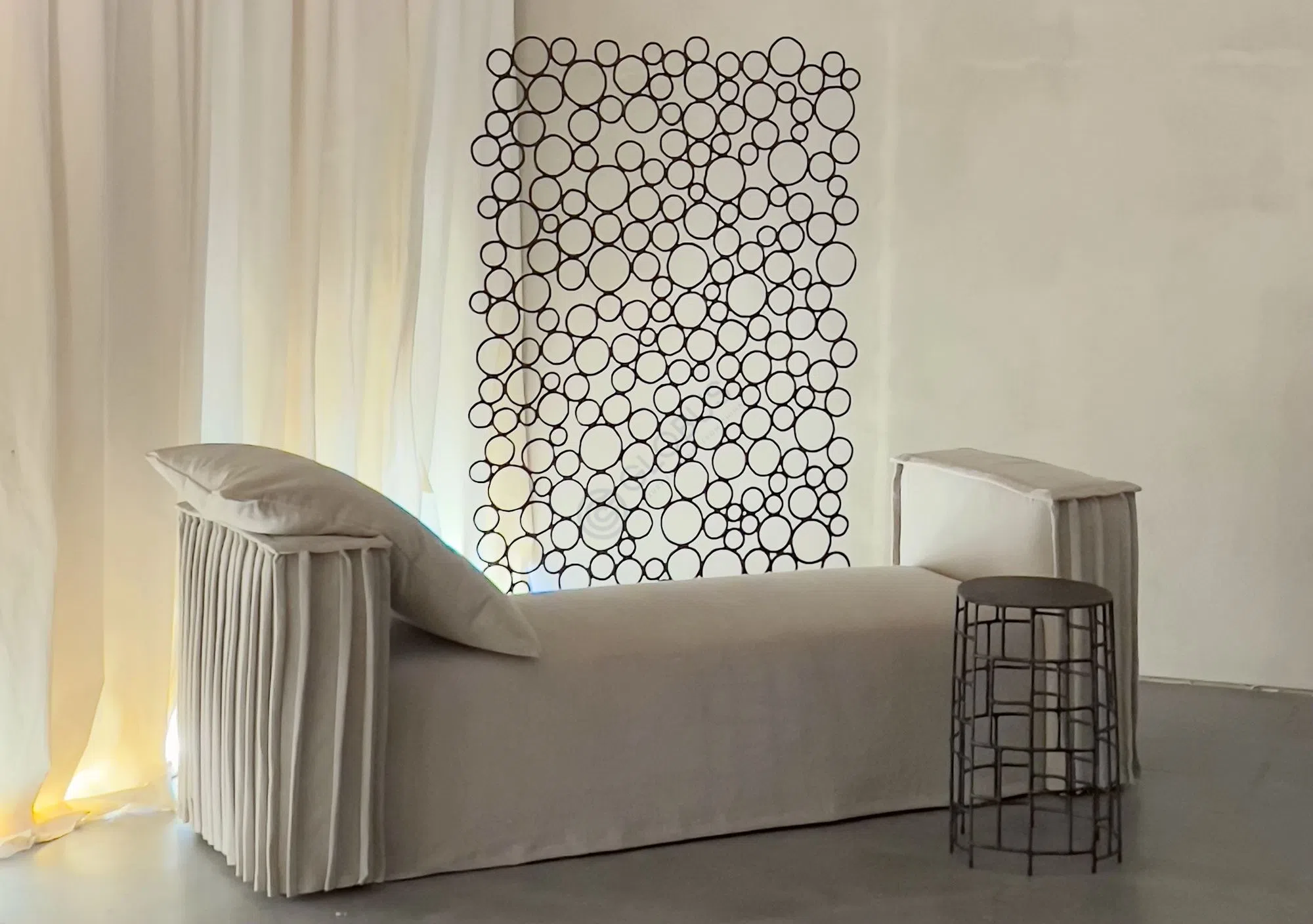 Кушетка Embolus