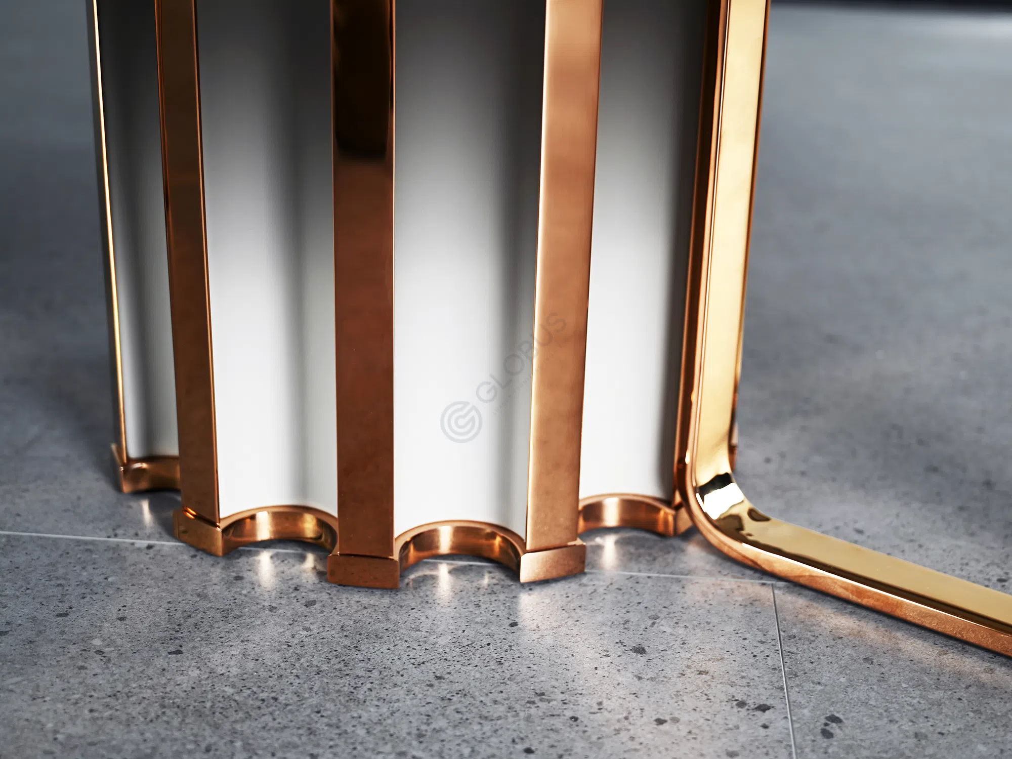 Журнальный столик Ferrelle