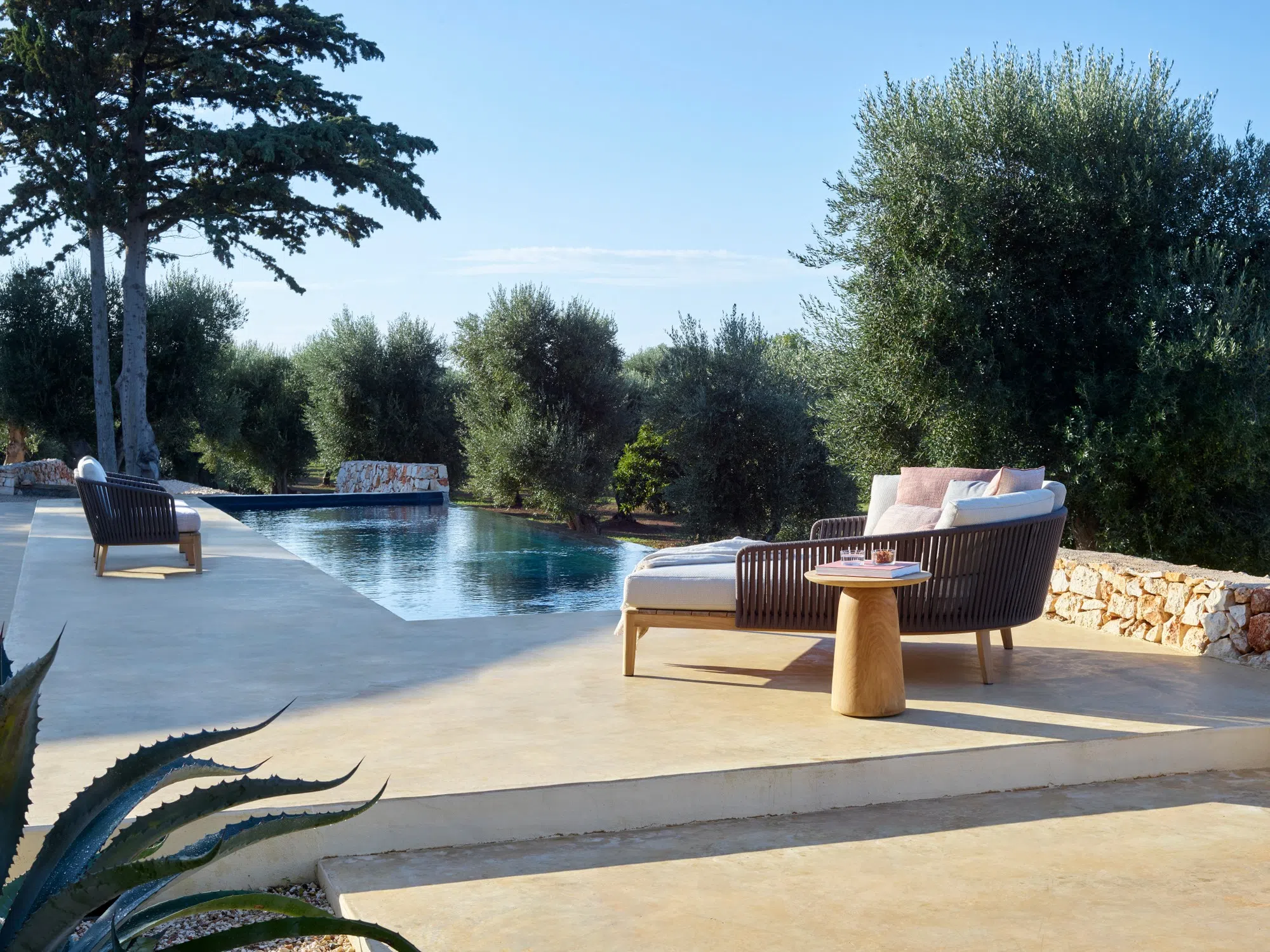 Уличный диван-кровать TRIBU Mood