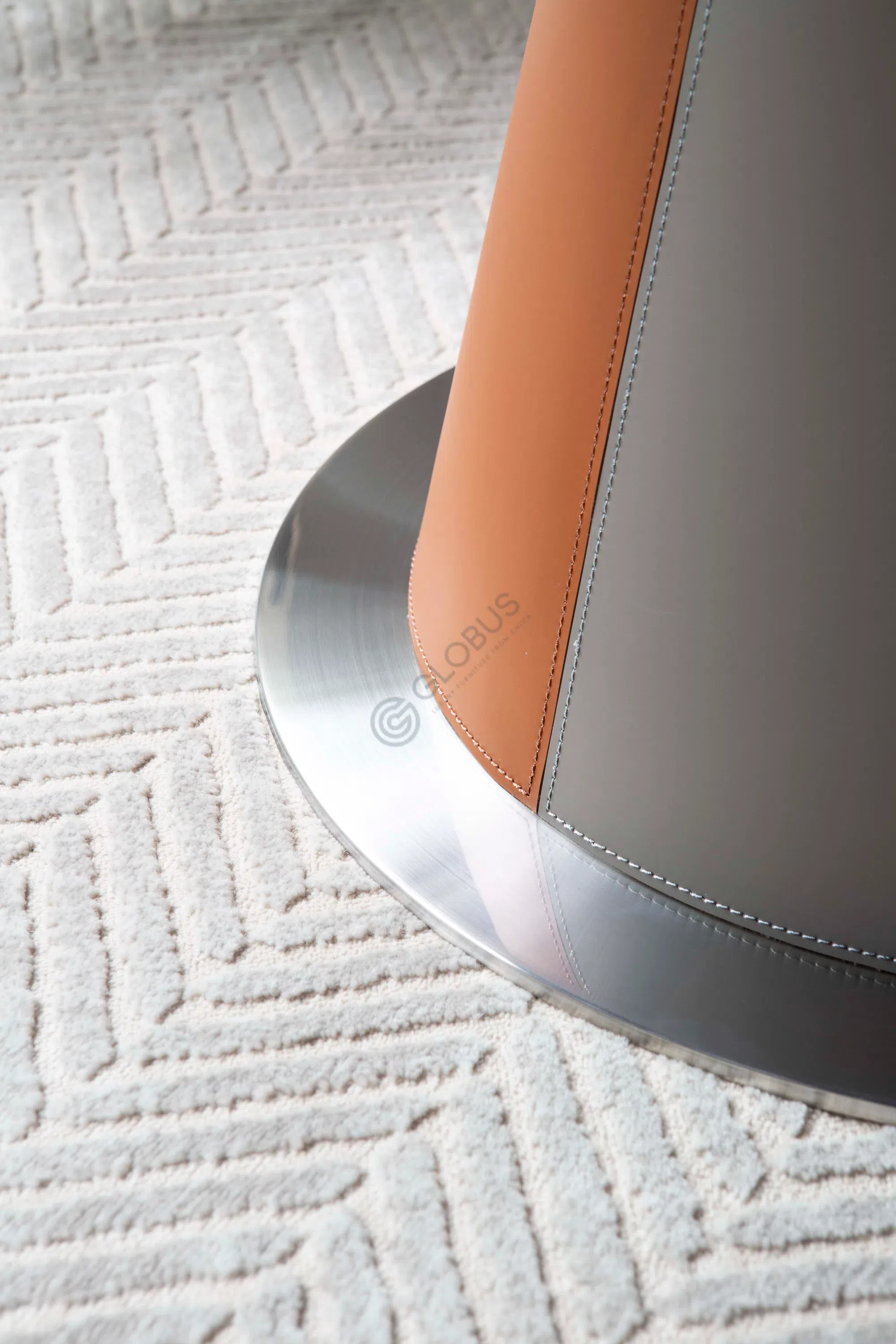 Обеденный стол Fantine