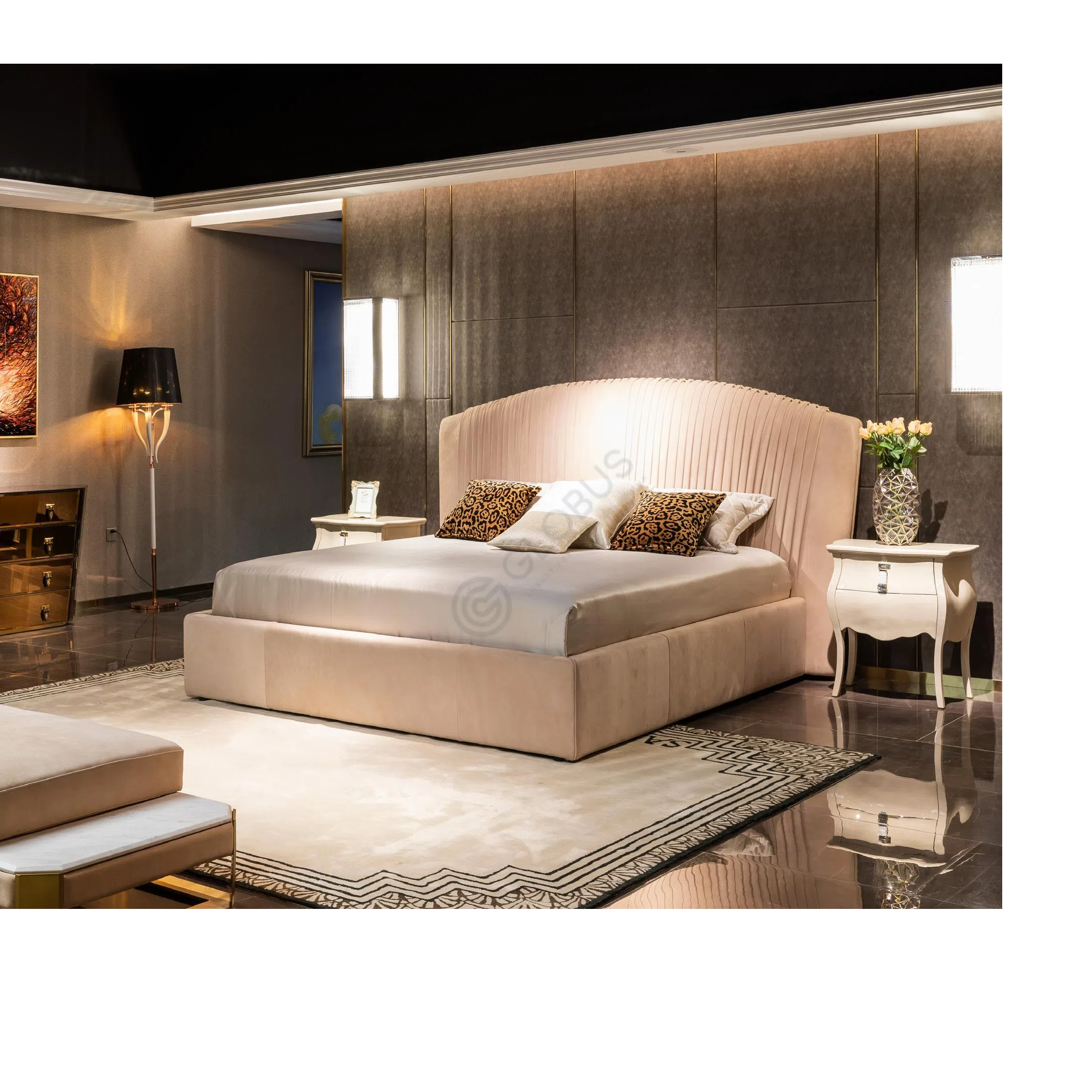 Кровать ROBERTO CAVALLI Sharpei