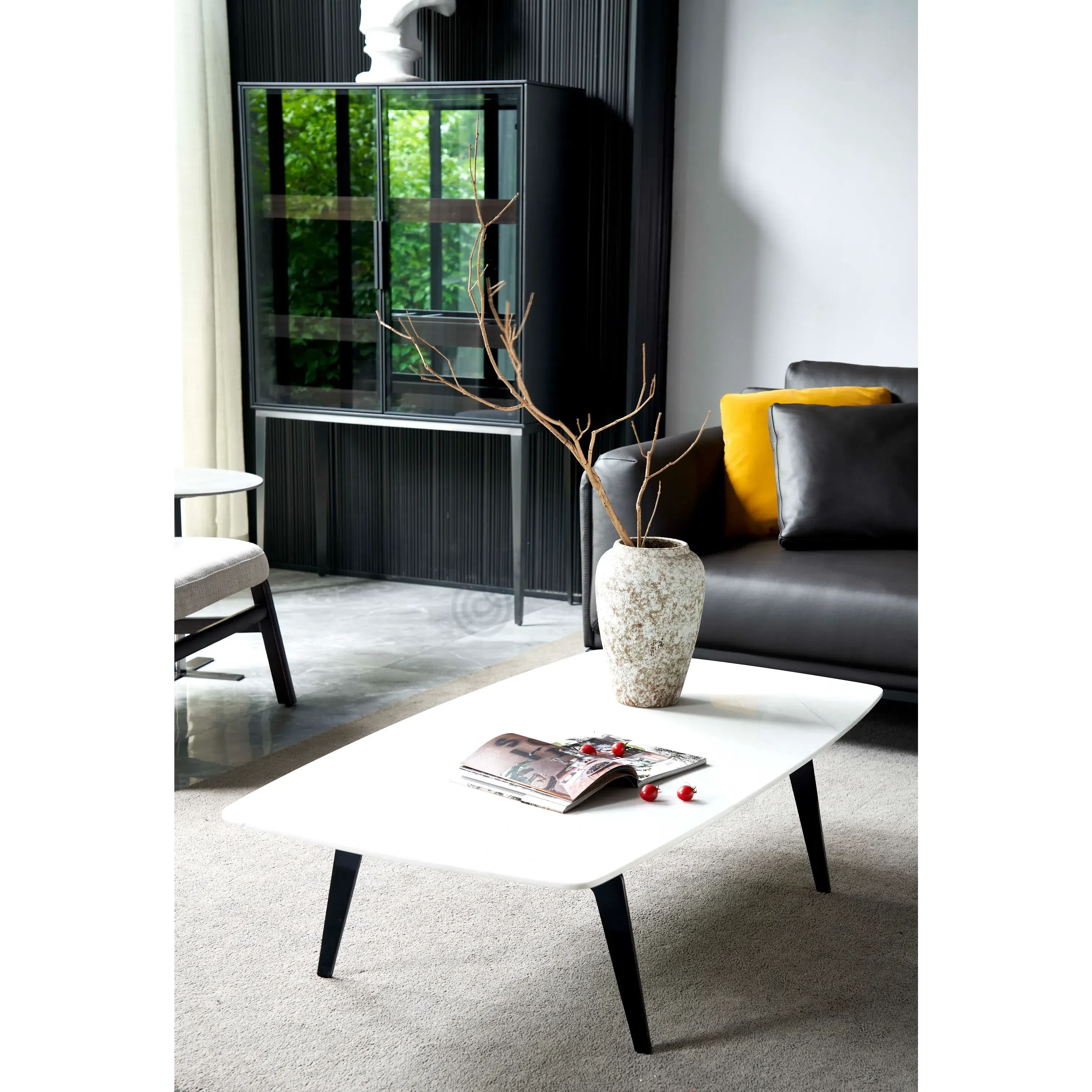 Журнальный столик Yaraele