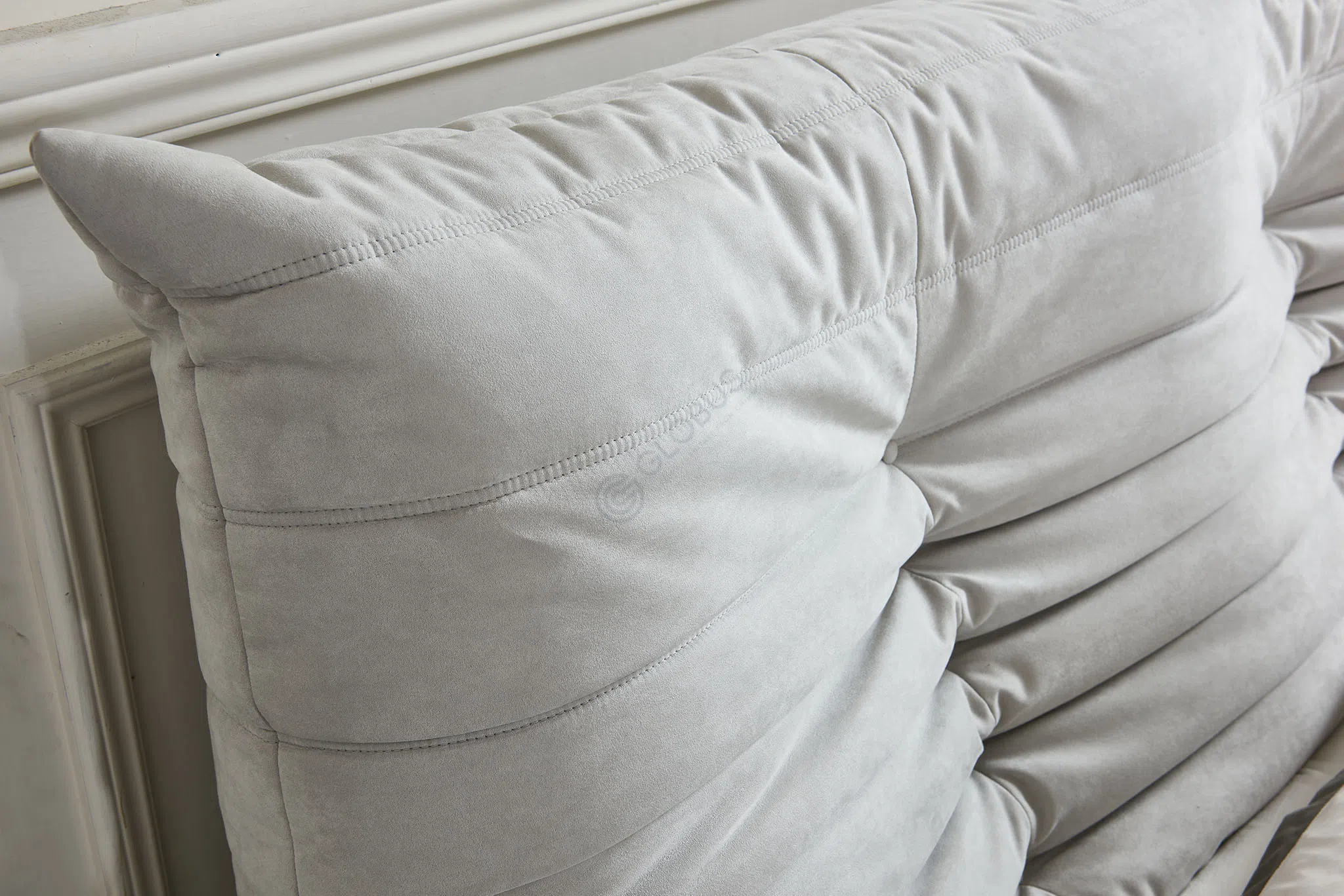 Кровать LIGNE ROSET Togo