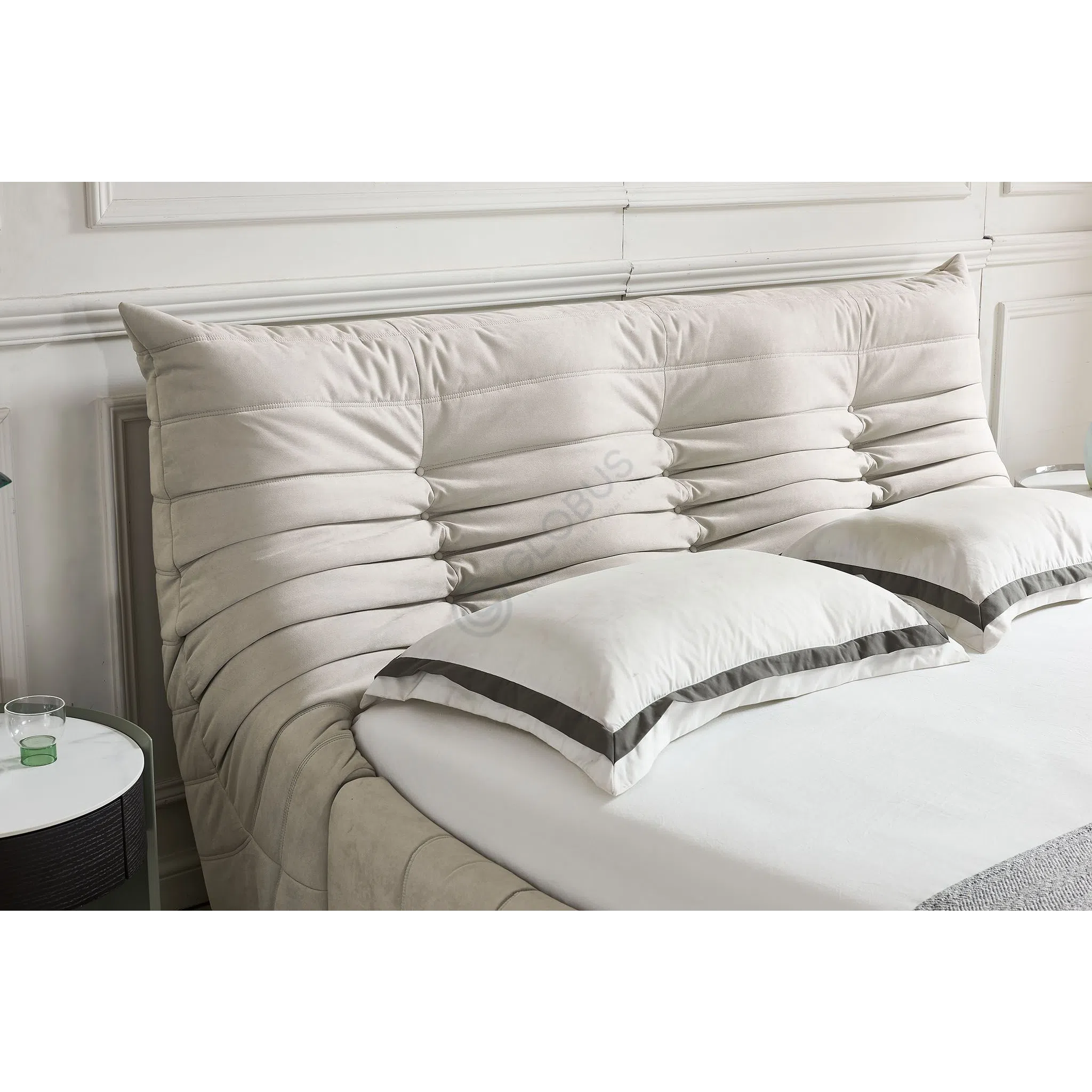 Кровать LIGNE ROSET Togo