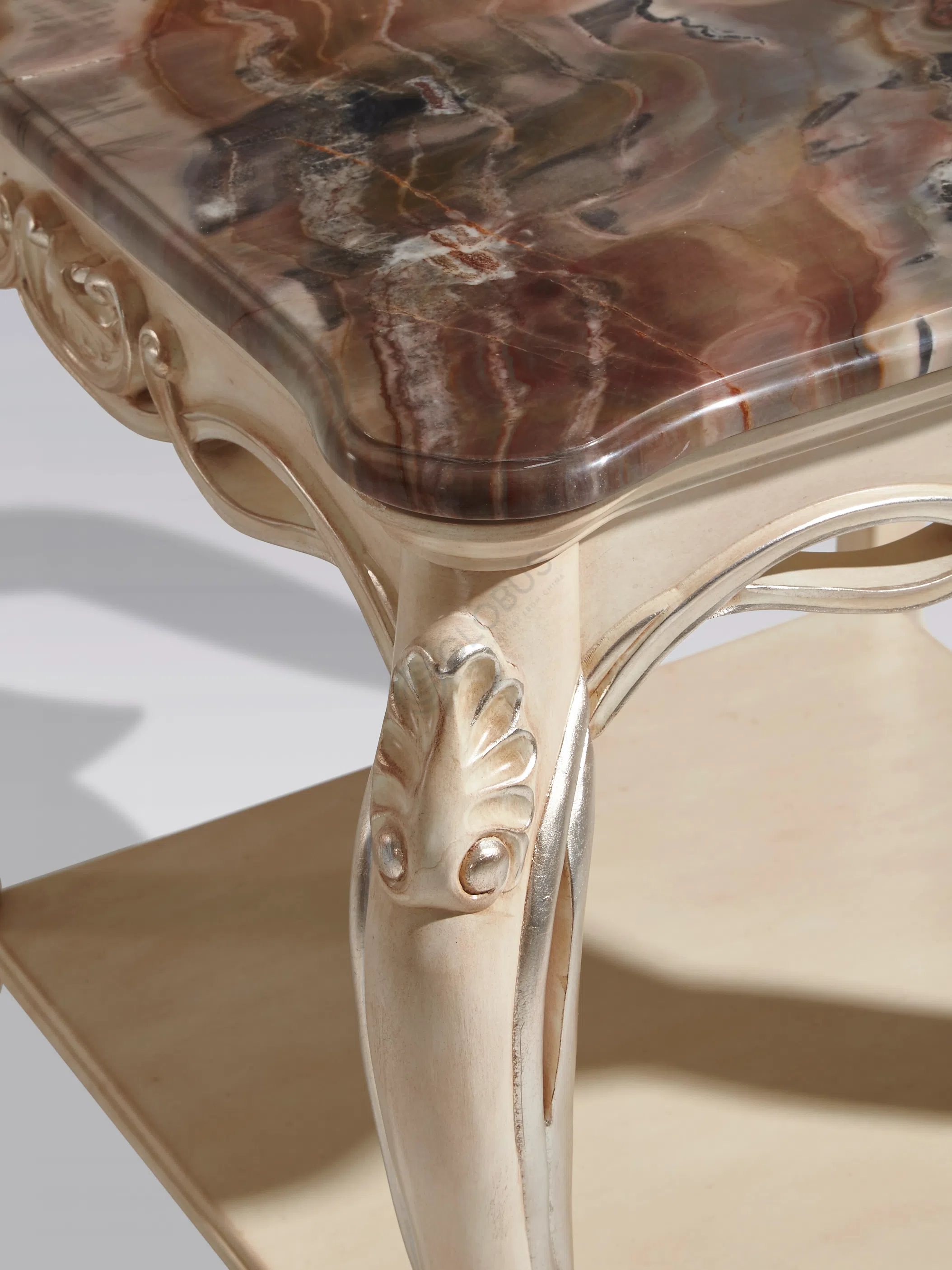 Угловой столик Marmolea