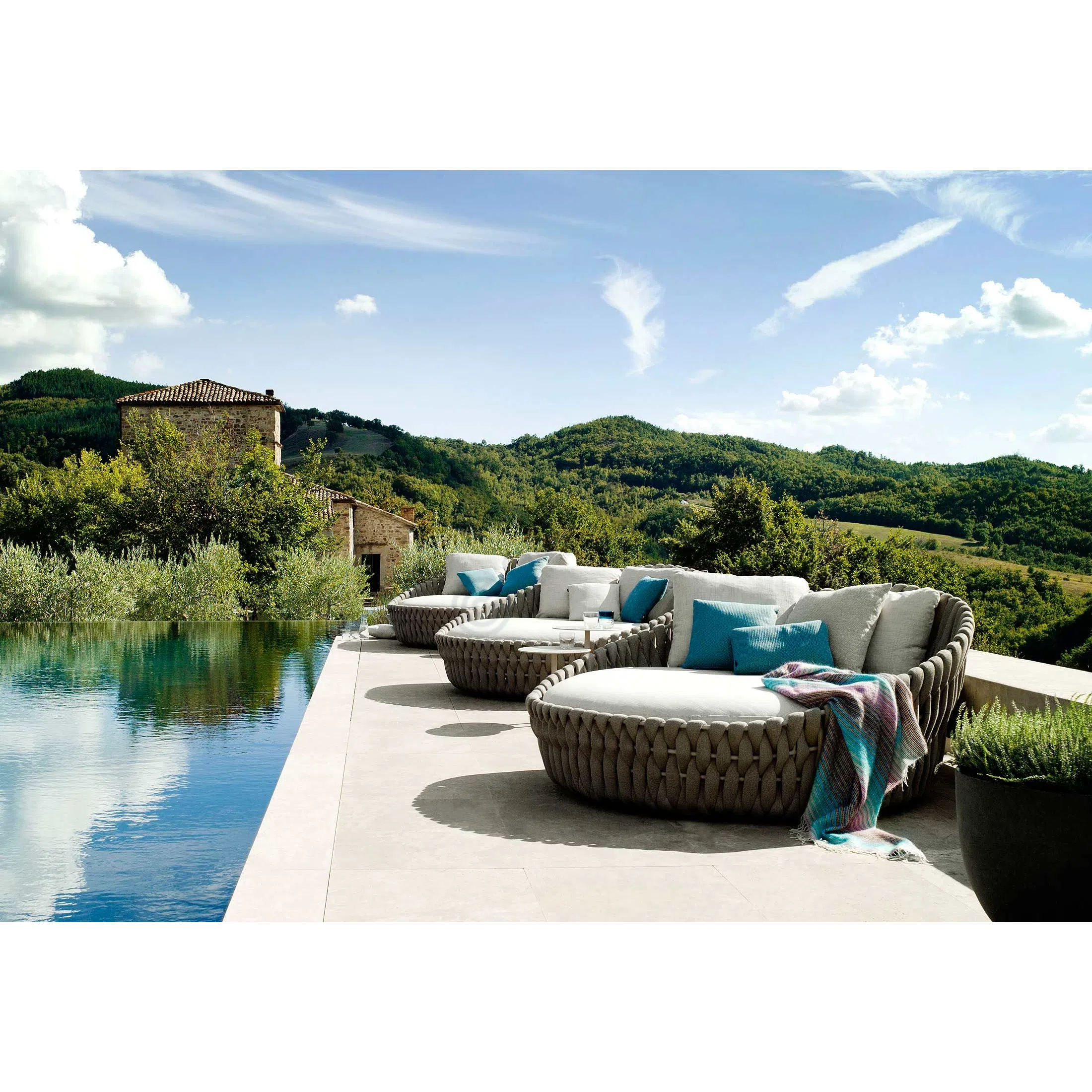 Уличный диван TRIBU Tosca