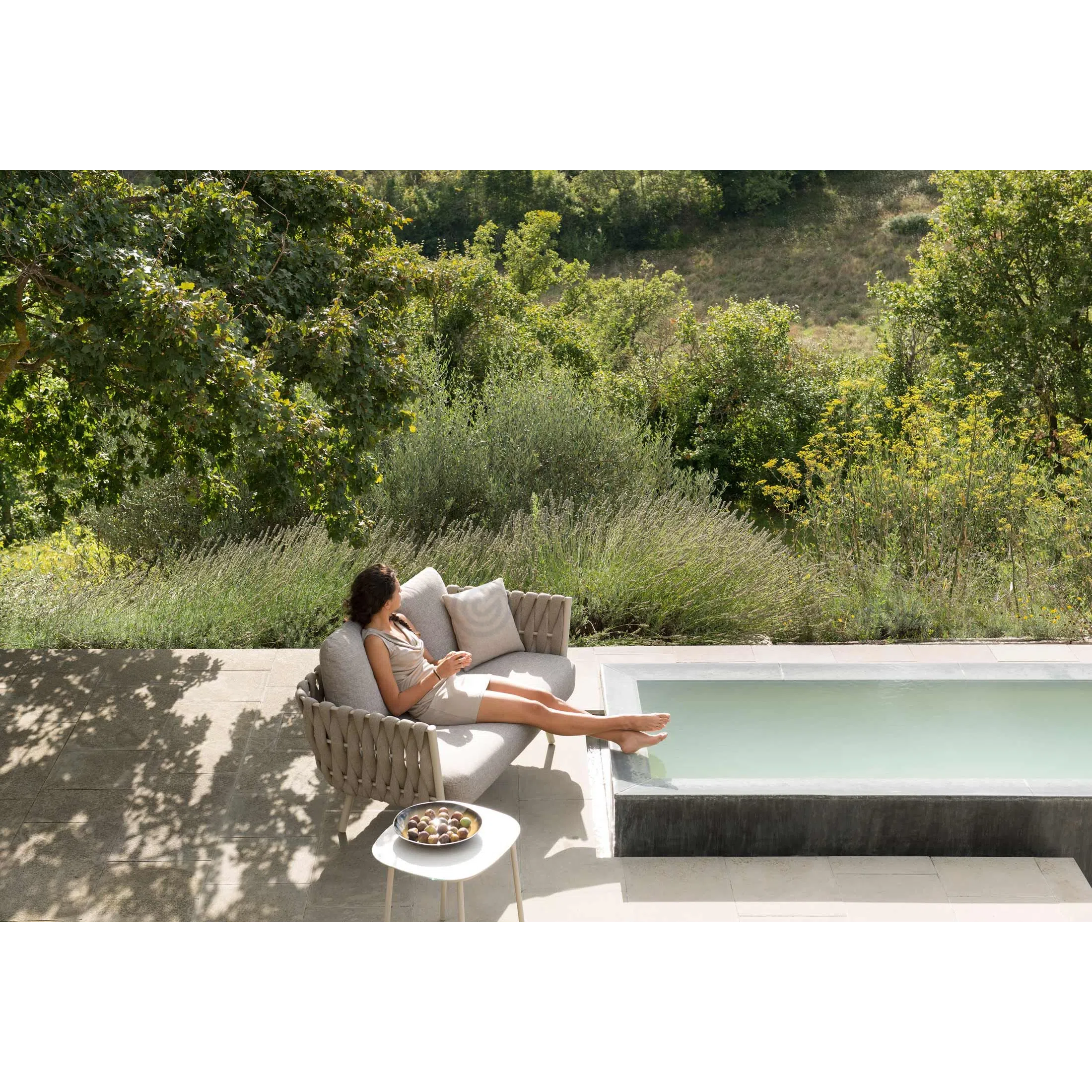 Уличный угловой столик TRIBU Tosca