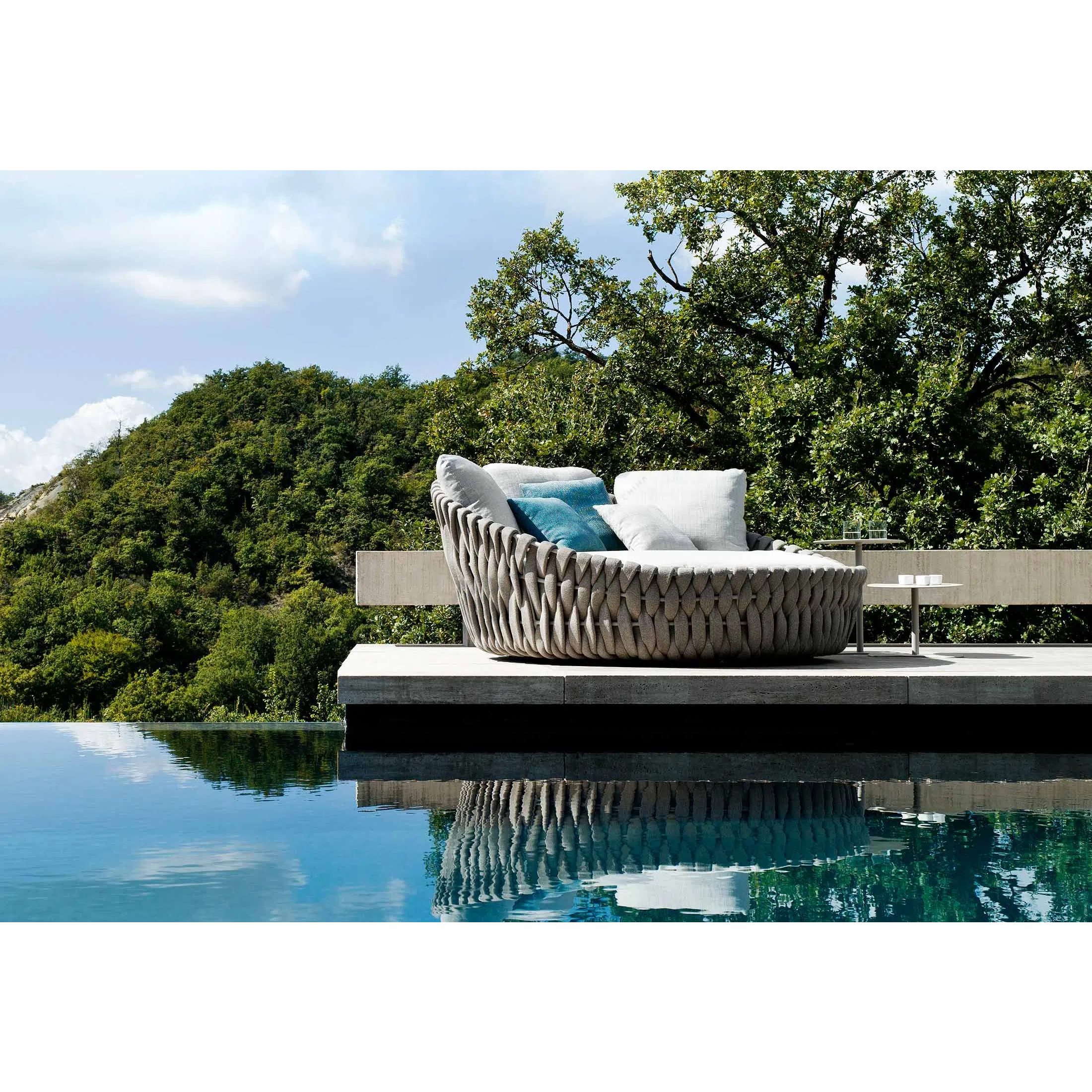 Уличный диван TRIBU Tosca