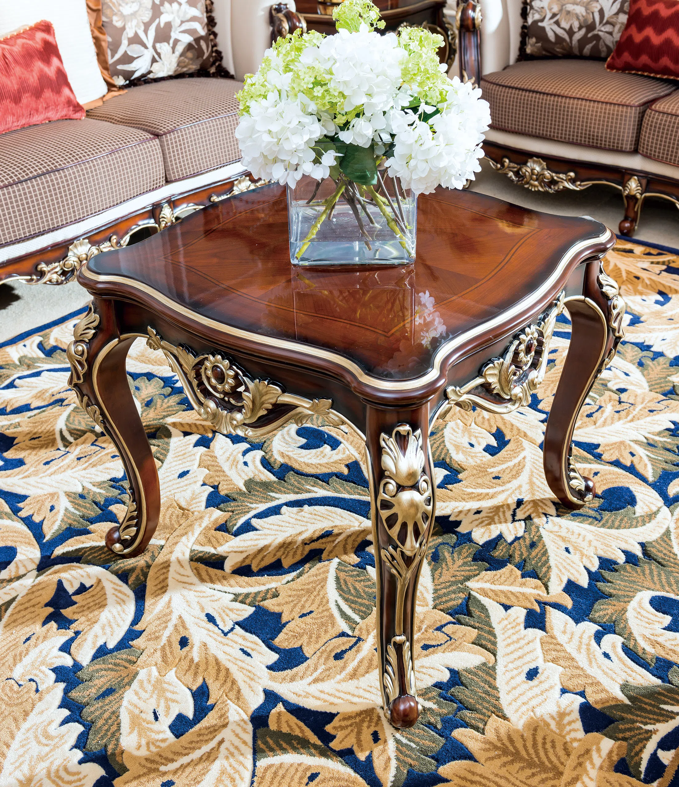 Угловой столик Lucolia