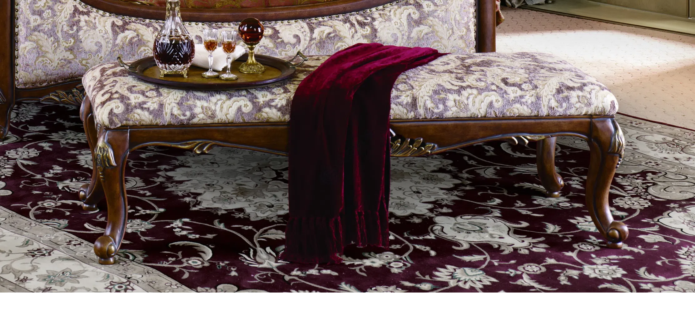 Банкетка Yadamara