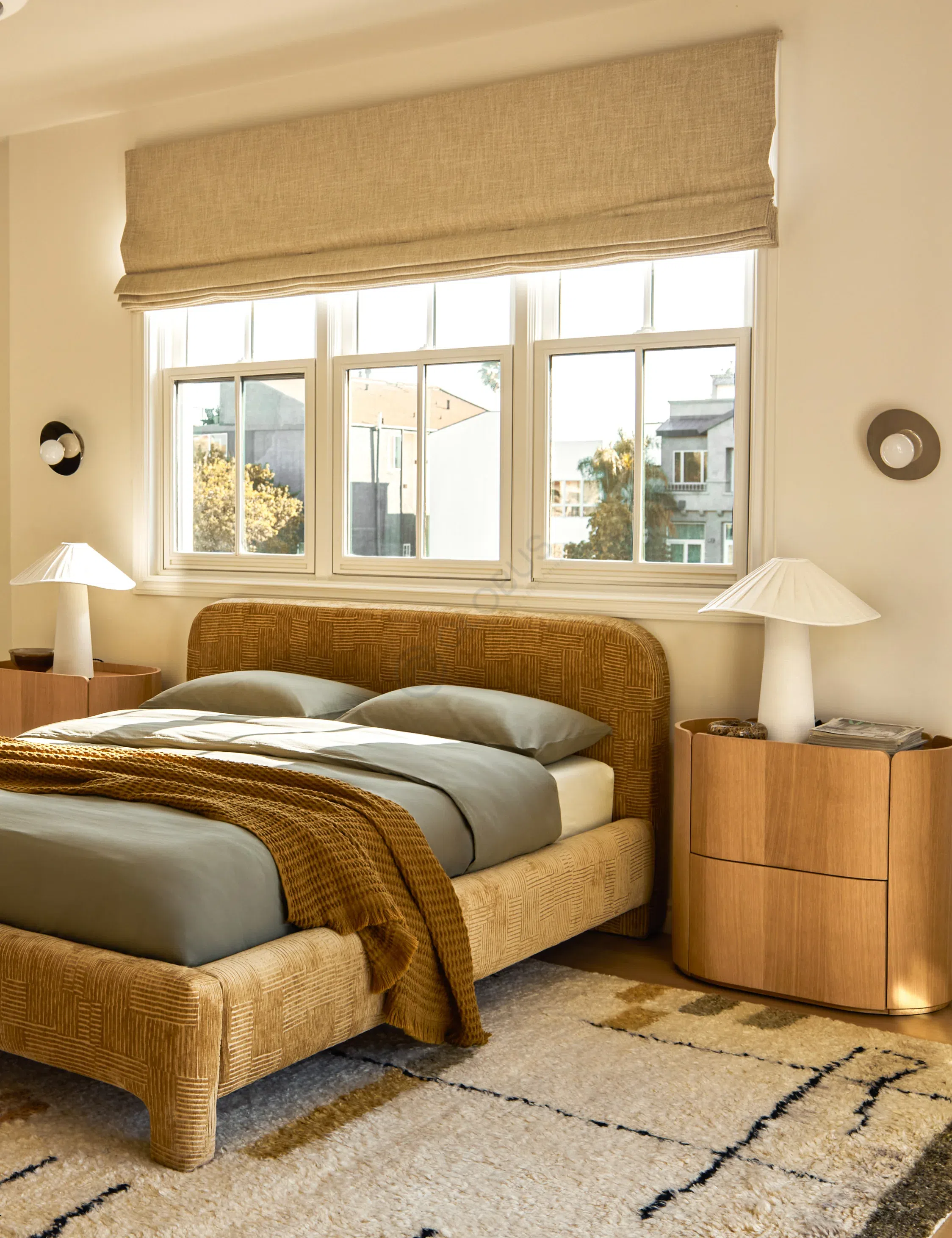 Прикроватная тумба Opaliti