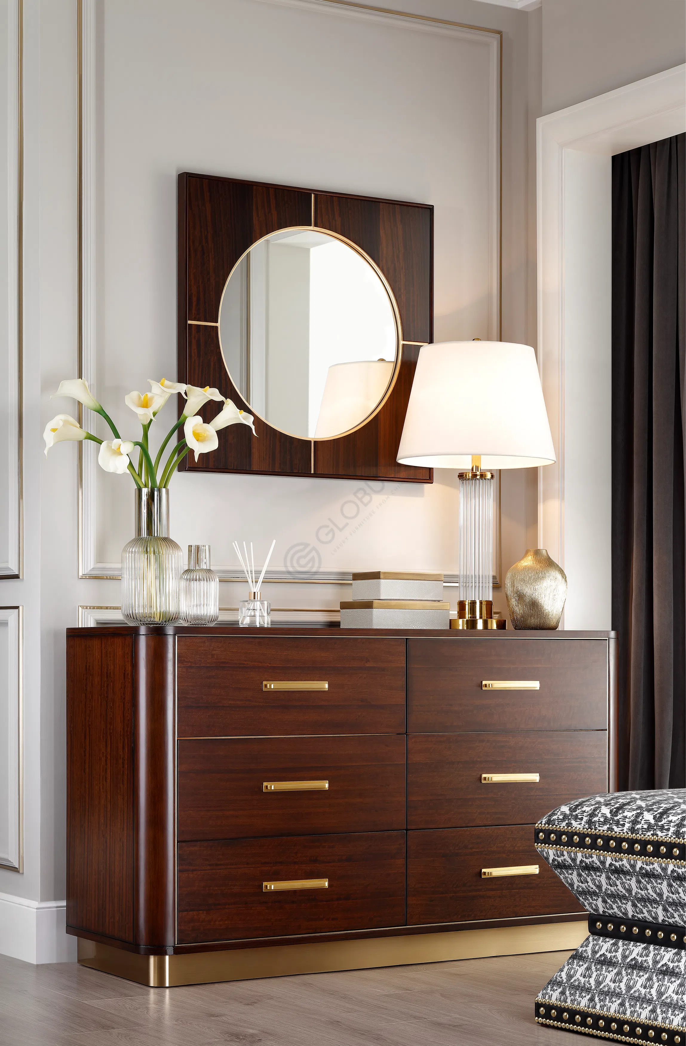 Комод CARACOLE Moderne