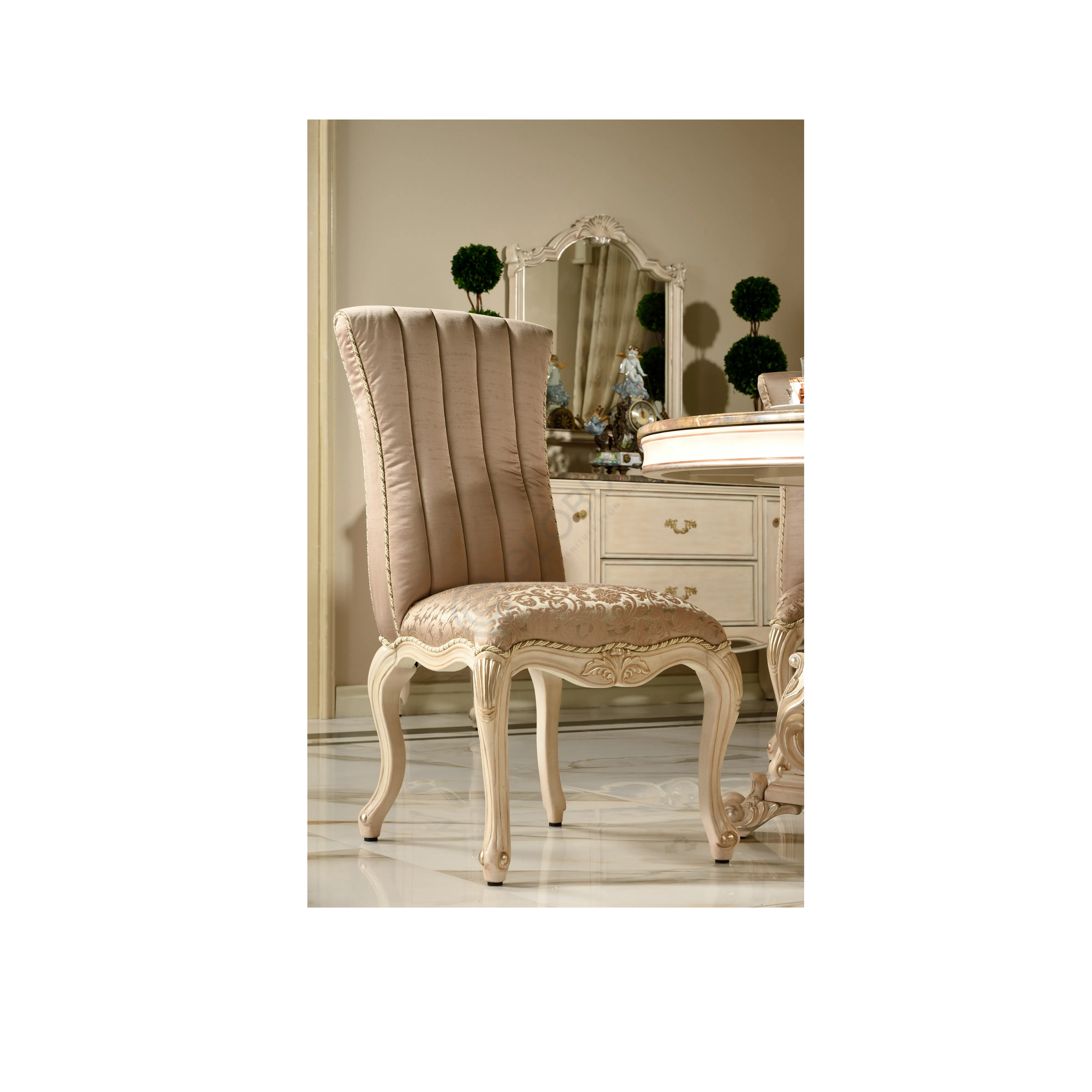 Обеденный стул Pellecchia