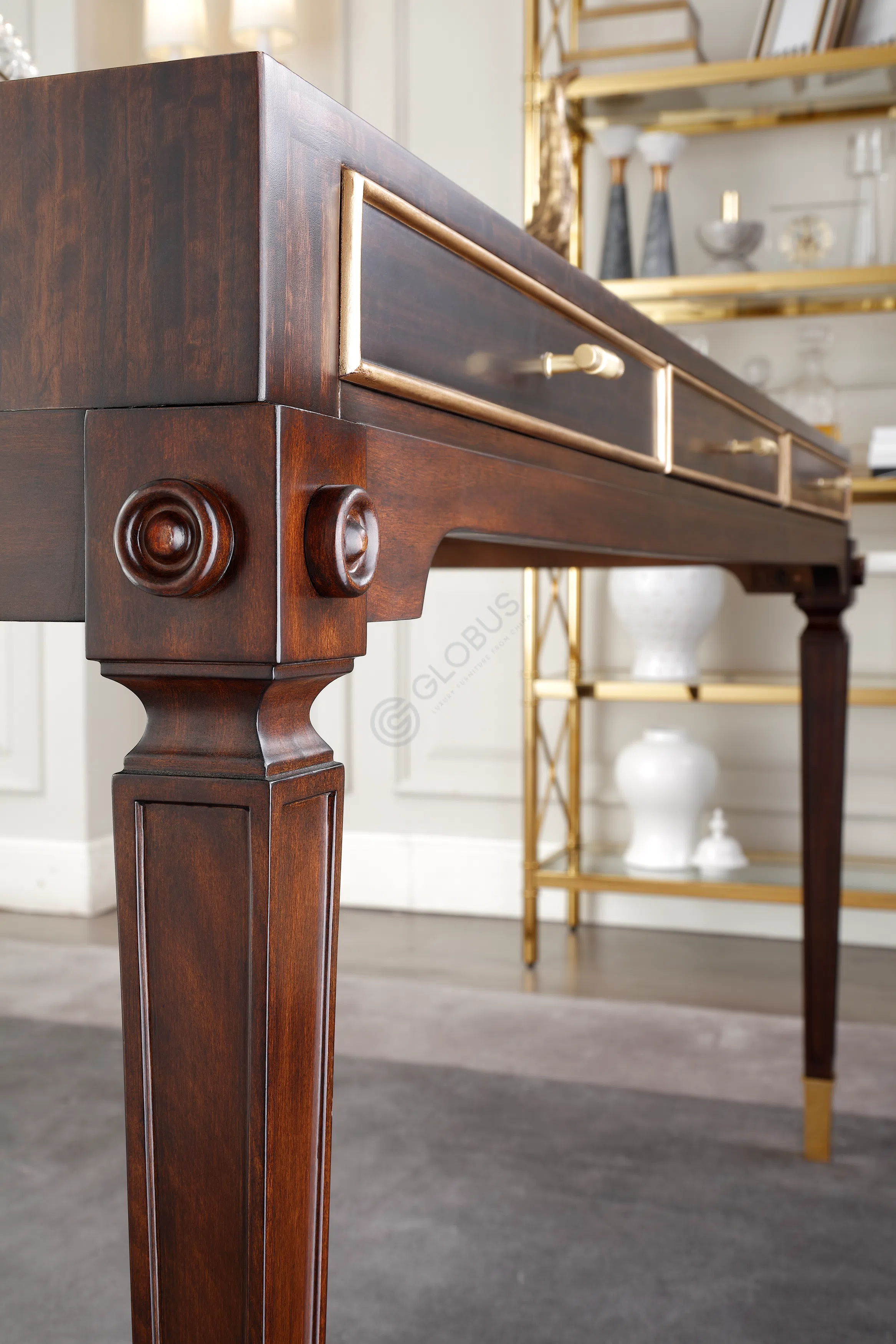 Стол для кабинета Attanasio