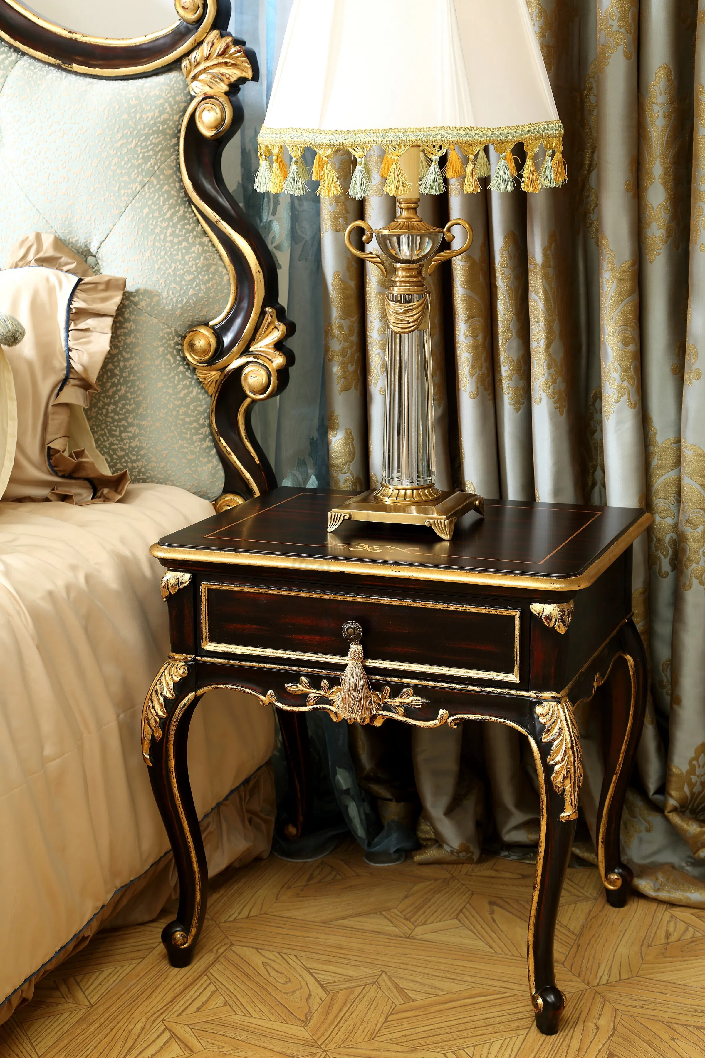 Прикроватная тумба Europa