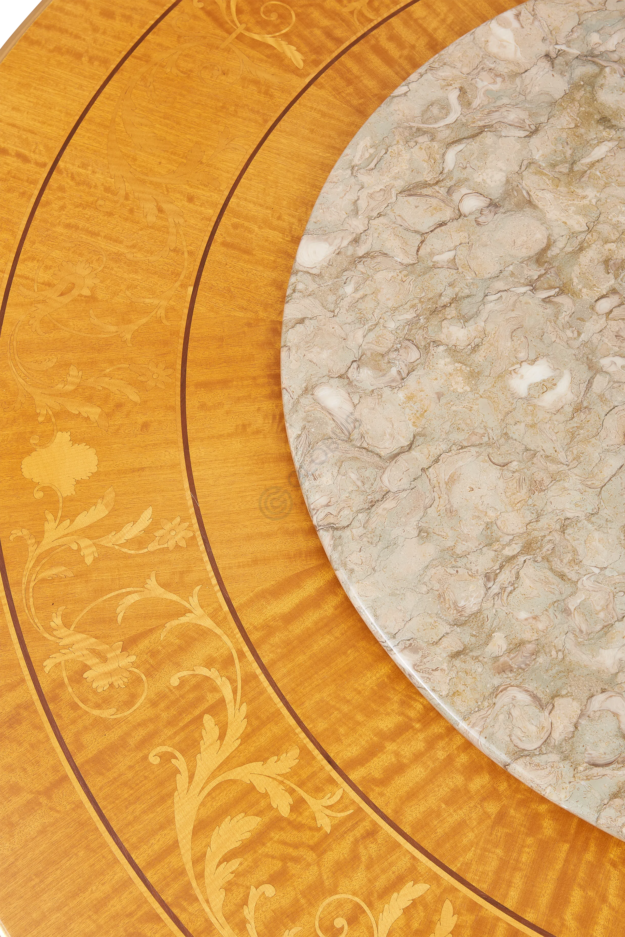 Обеденный стол Xenobia