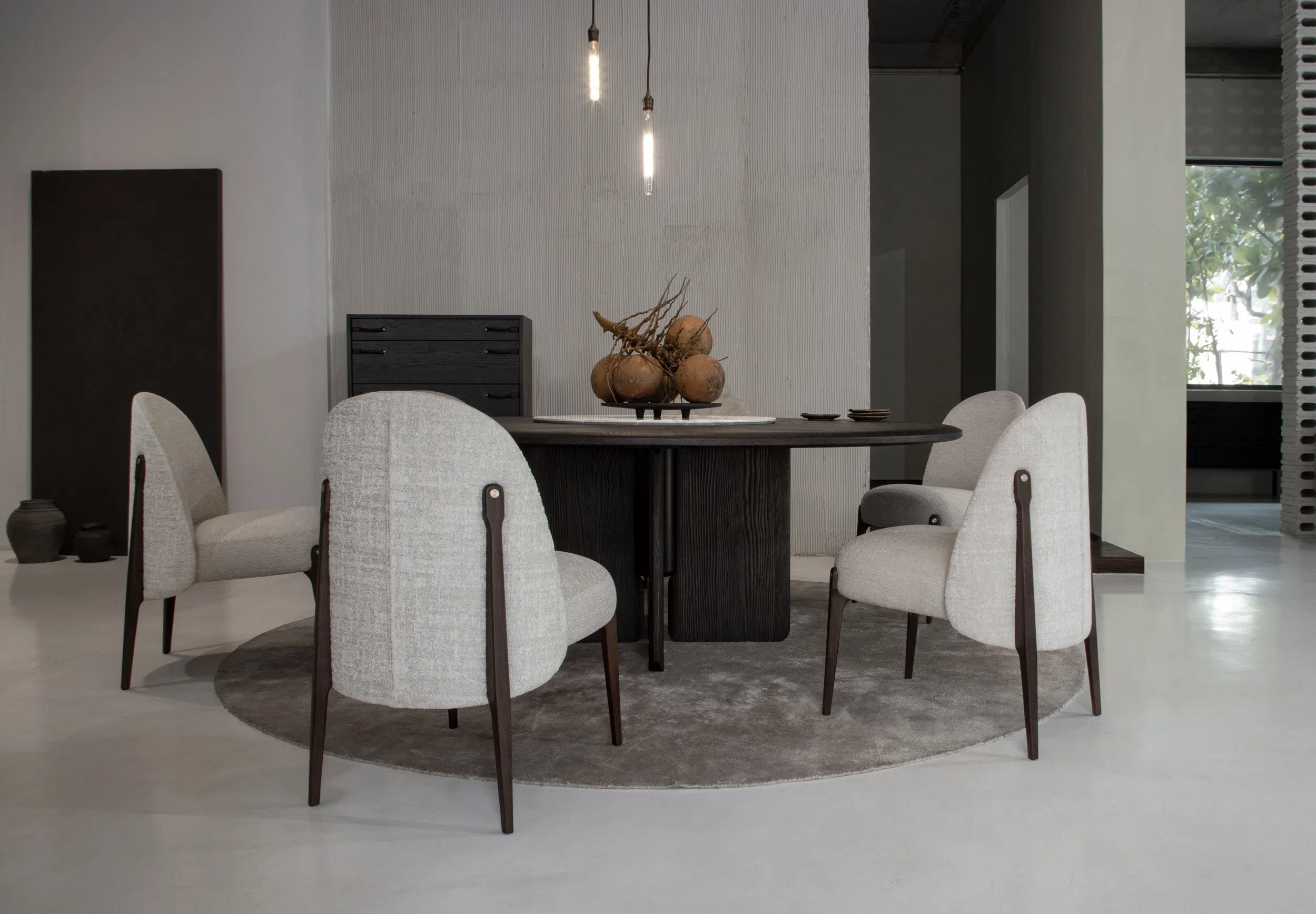 Обеденный стол DISTRICT EIGHT Faifo