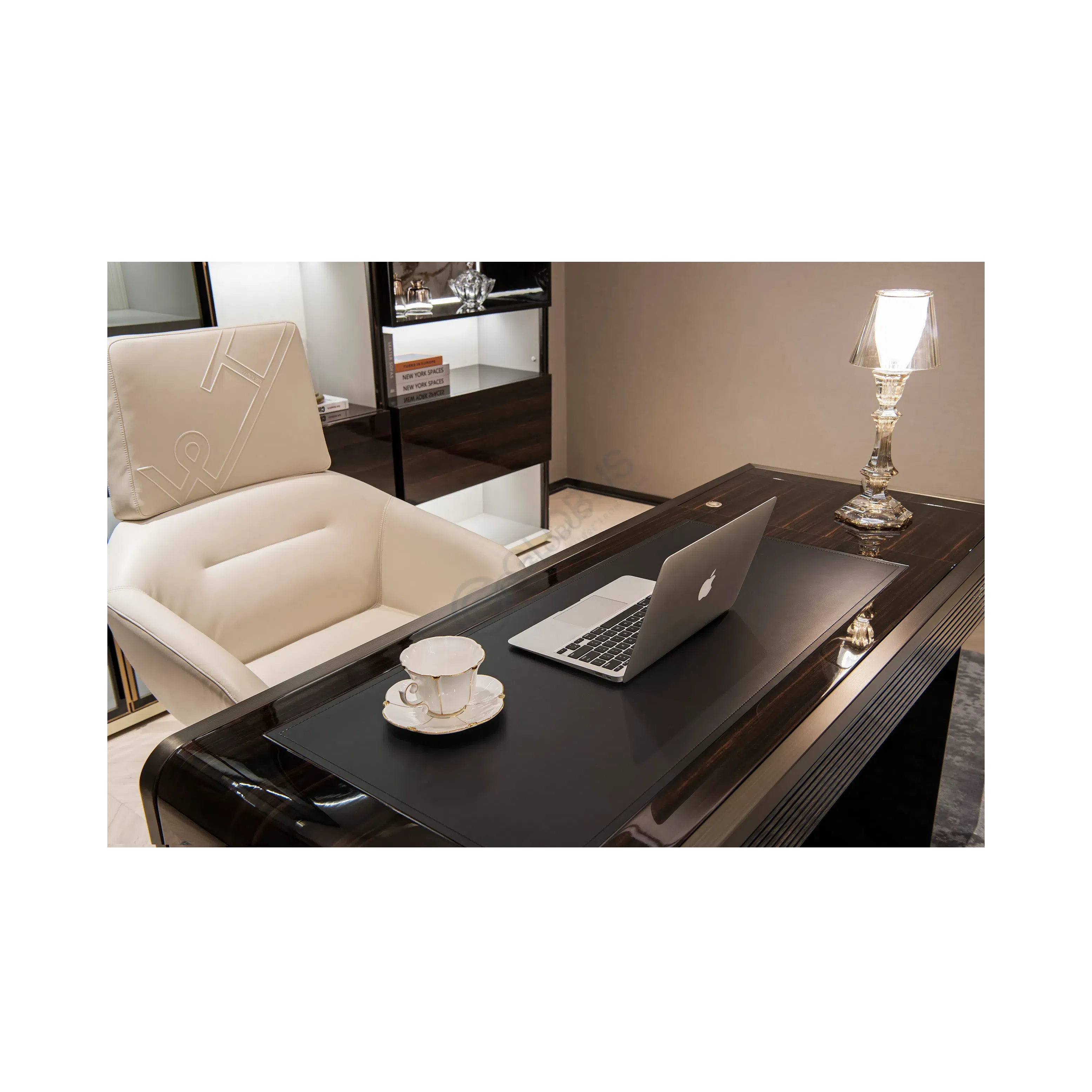 Стол для кабинета Thurston