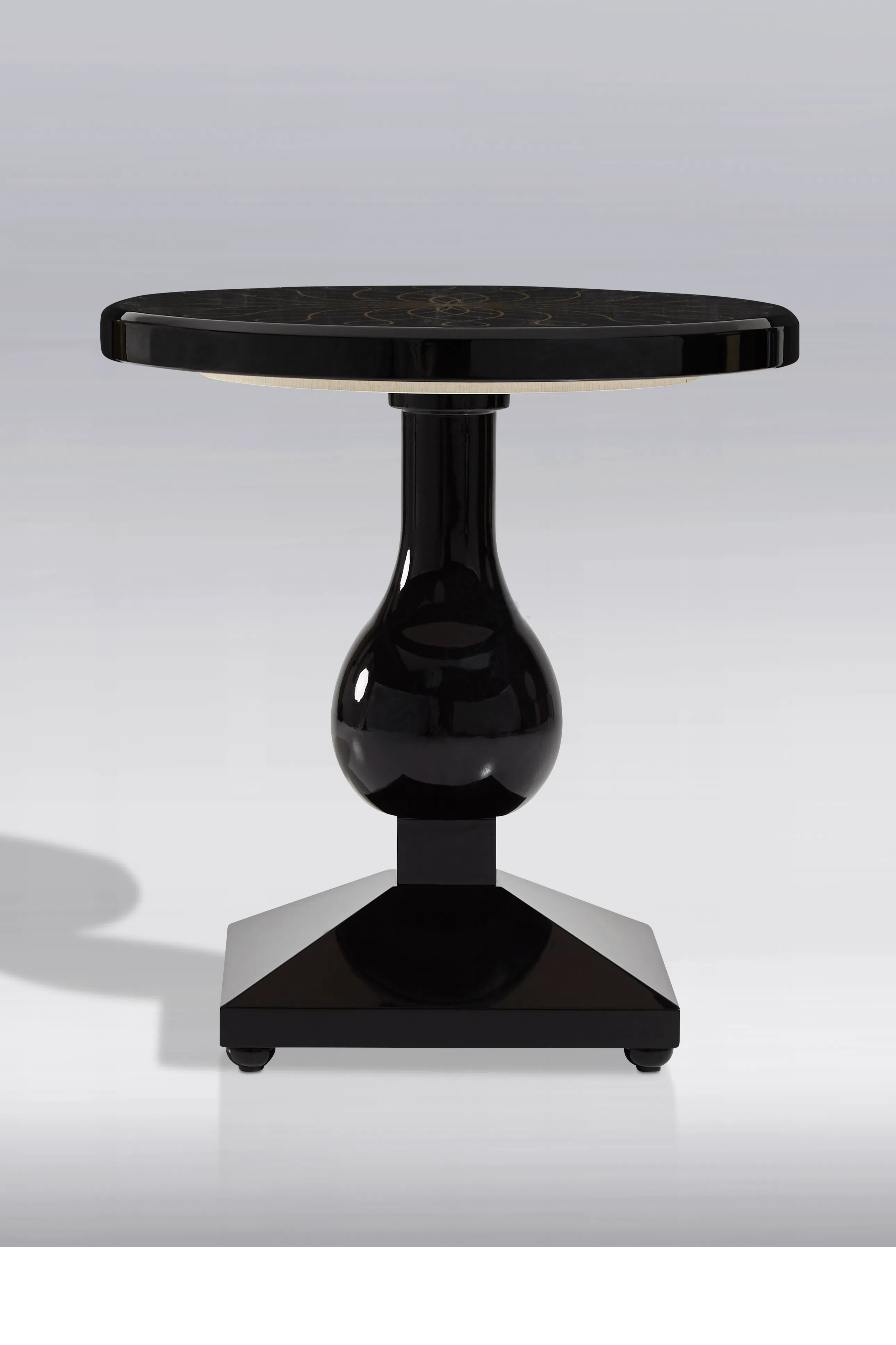 Угловой столик Mandala