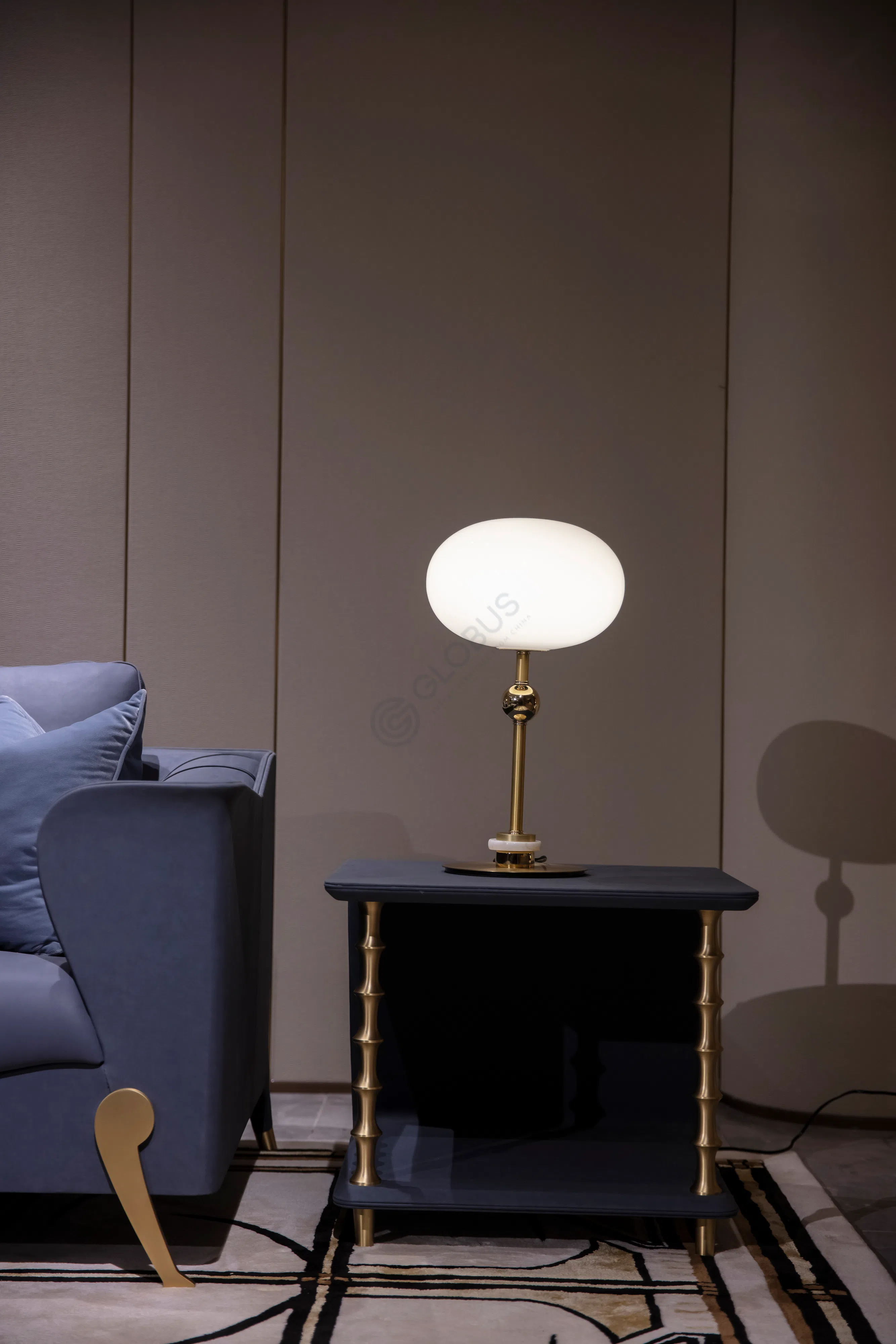 Угловой столик Falk