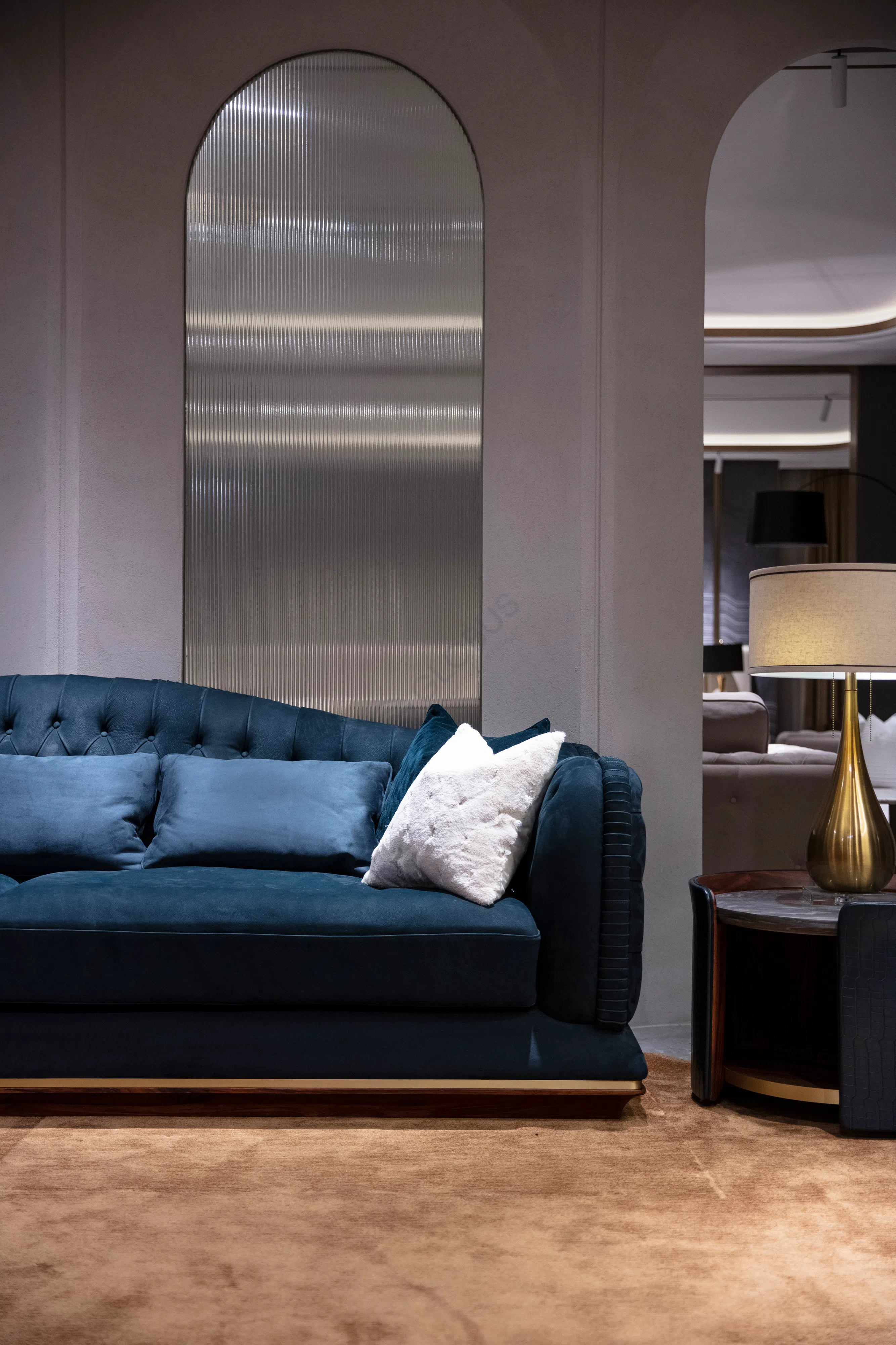 Угловой столик Jolarese