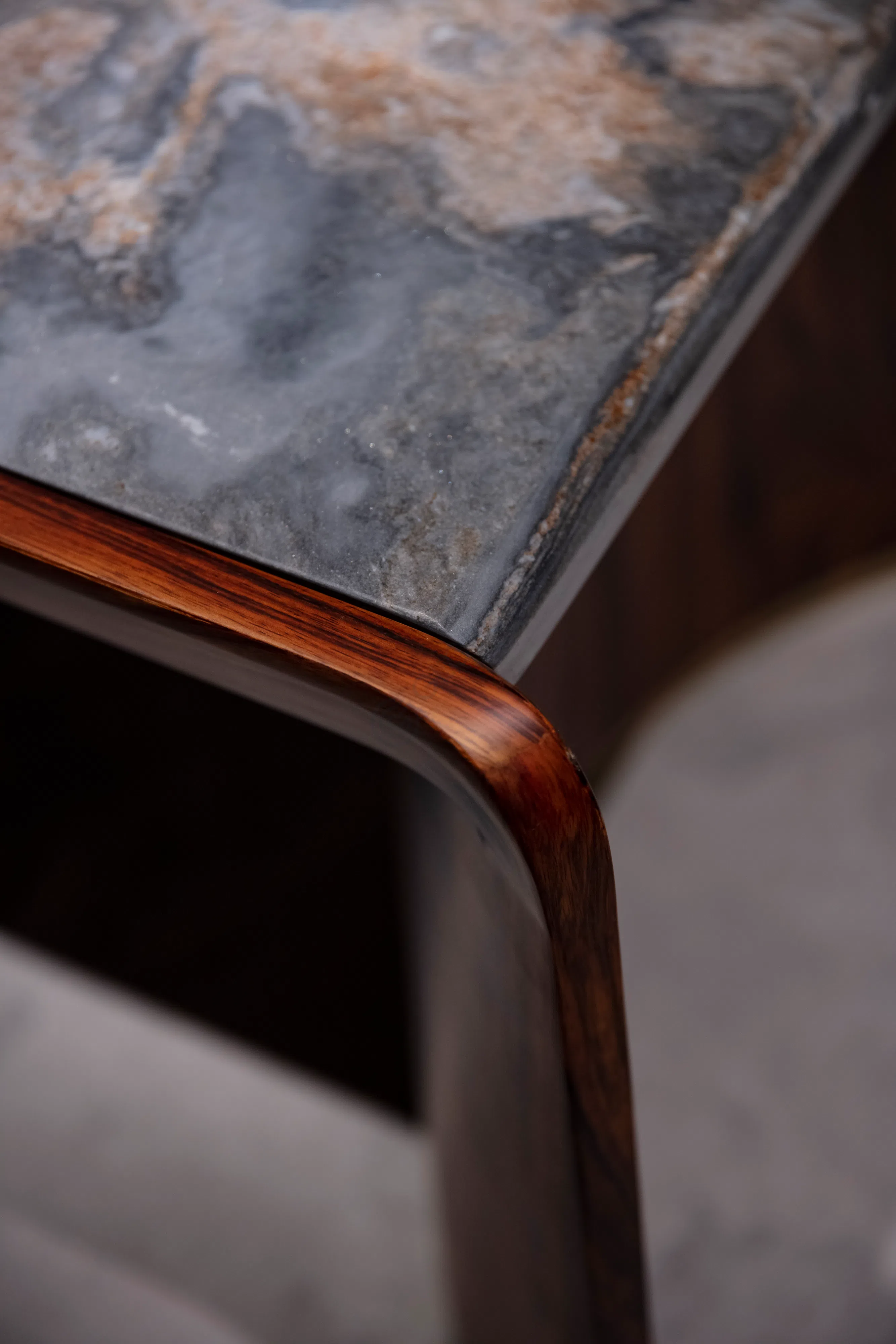 Стол для кабинета Orpheeus