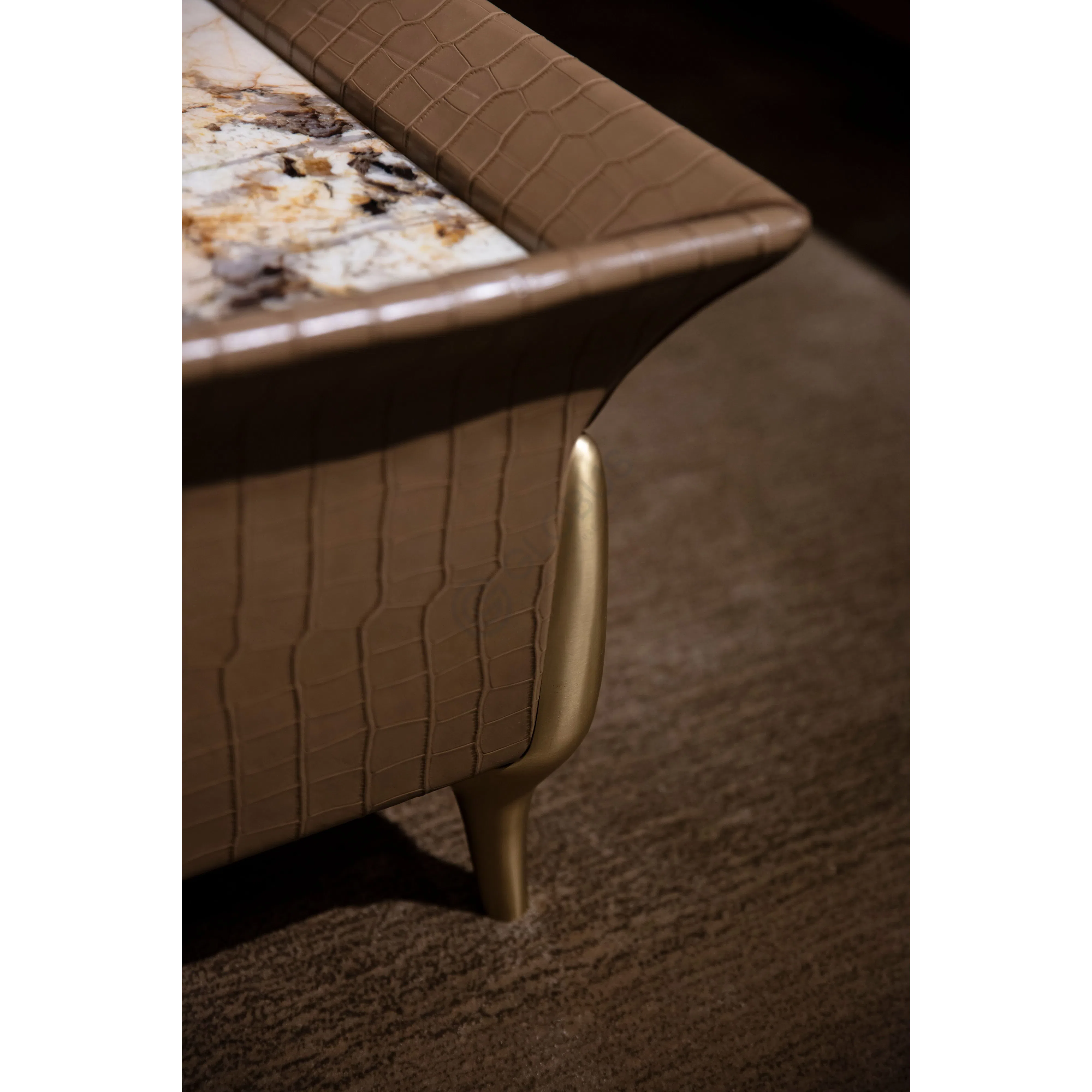 Журнальный столик Bucanica