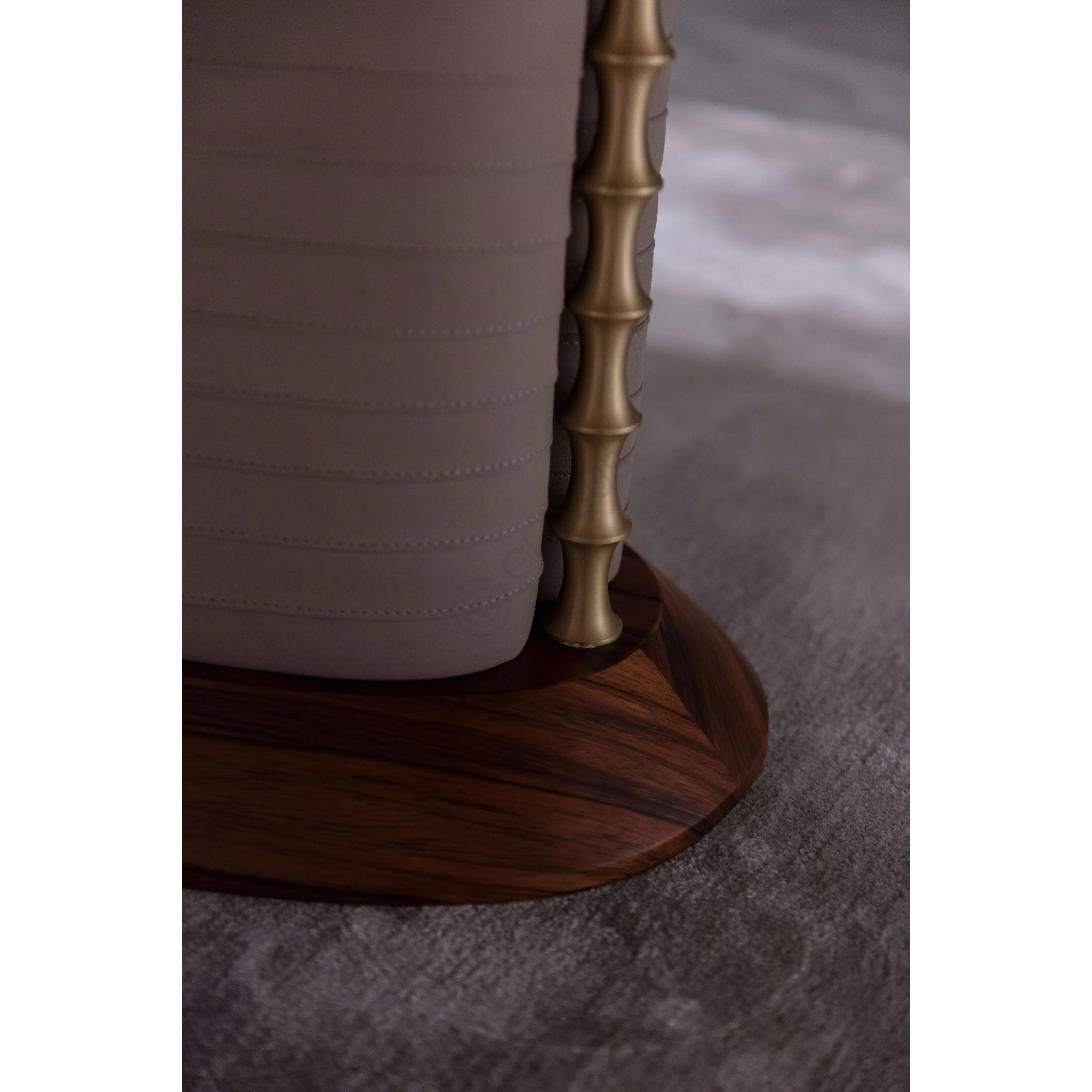 Обеденный стол Marcelo