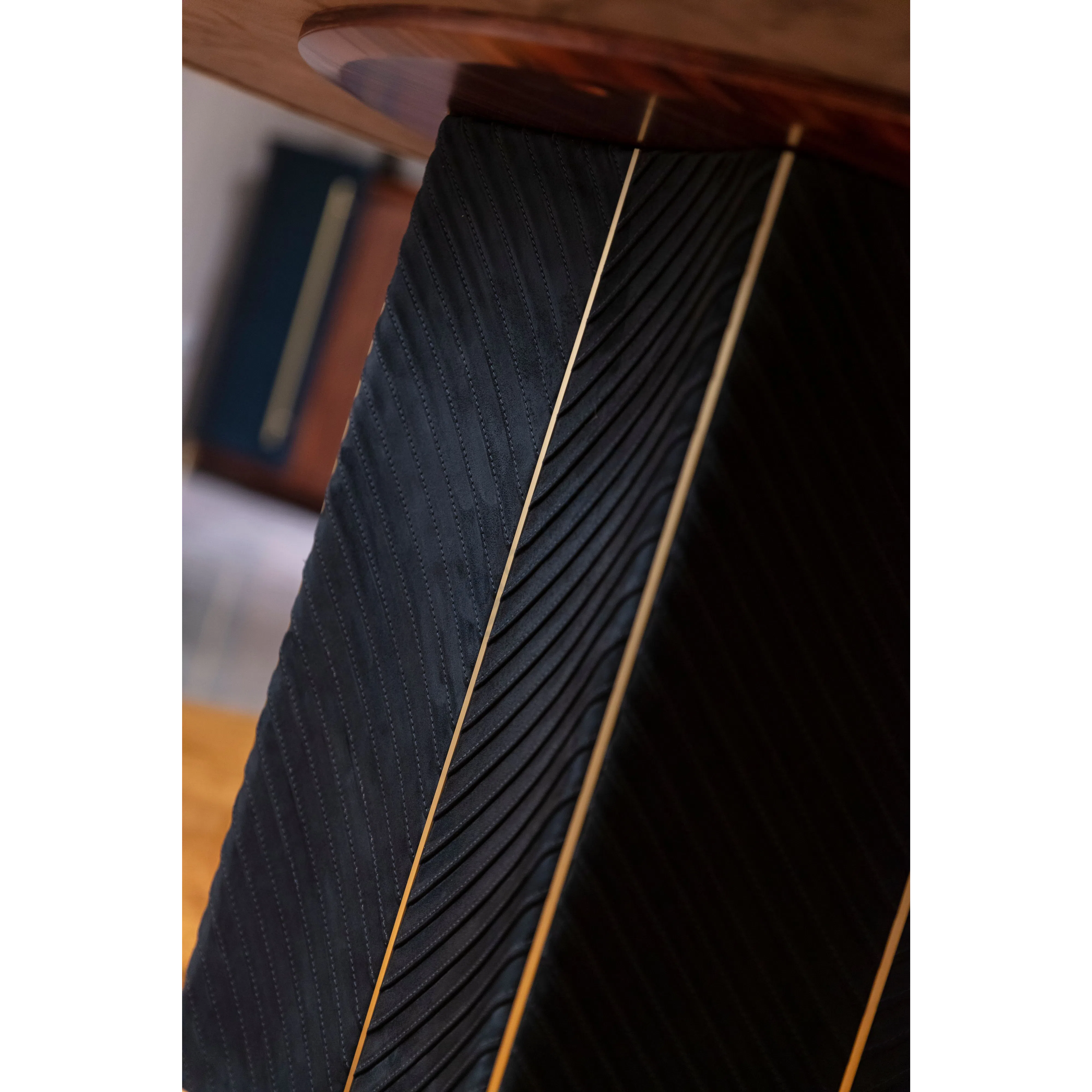 Обеденный стол Accento