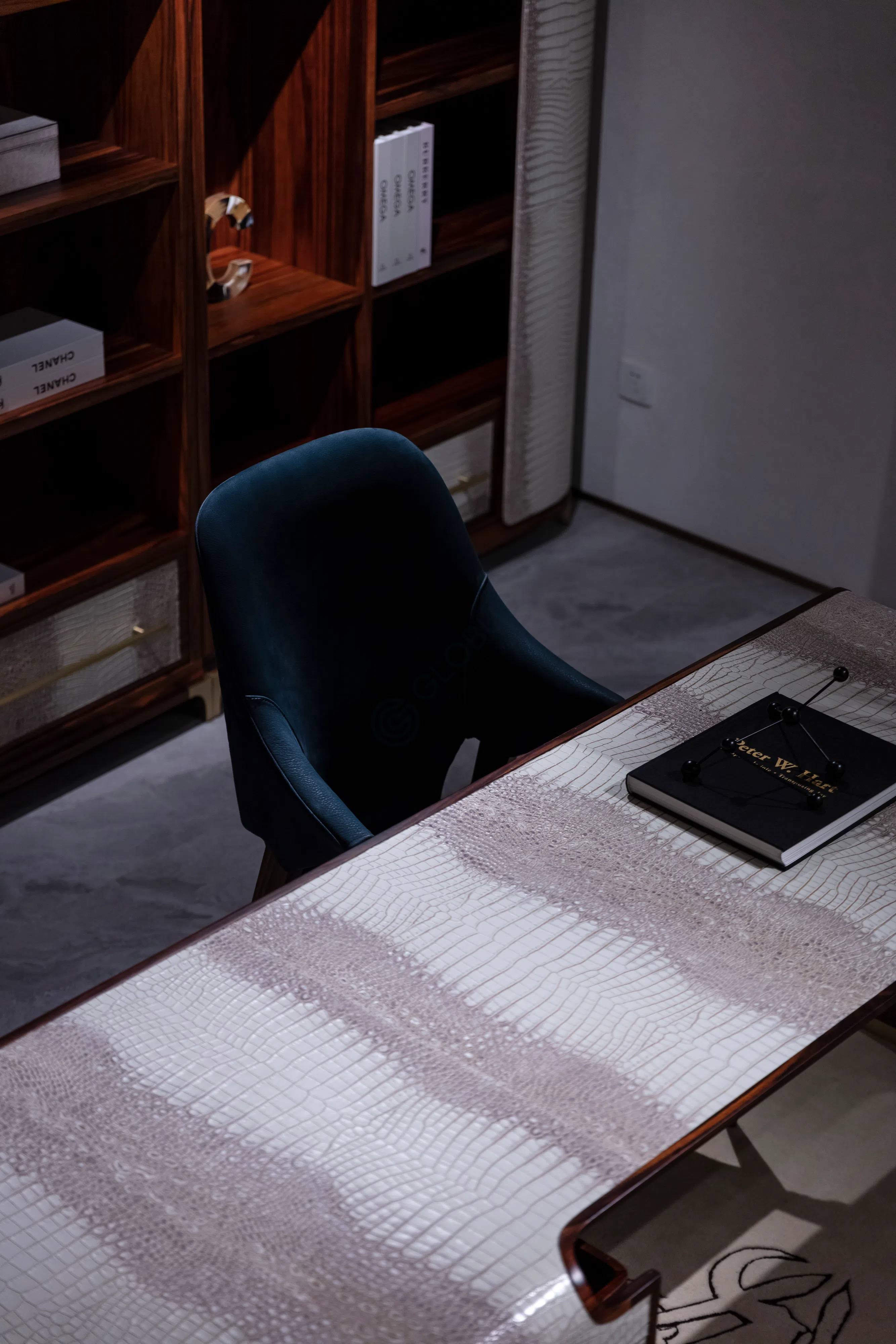 Стол для кабинета Hieronyma