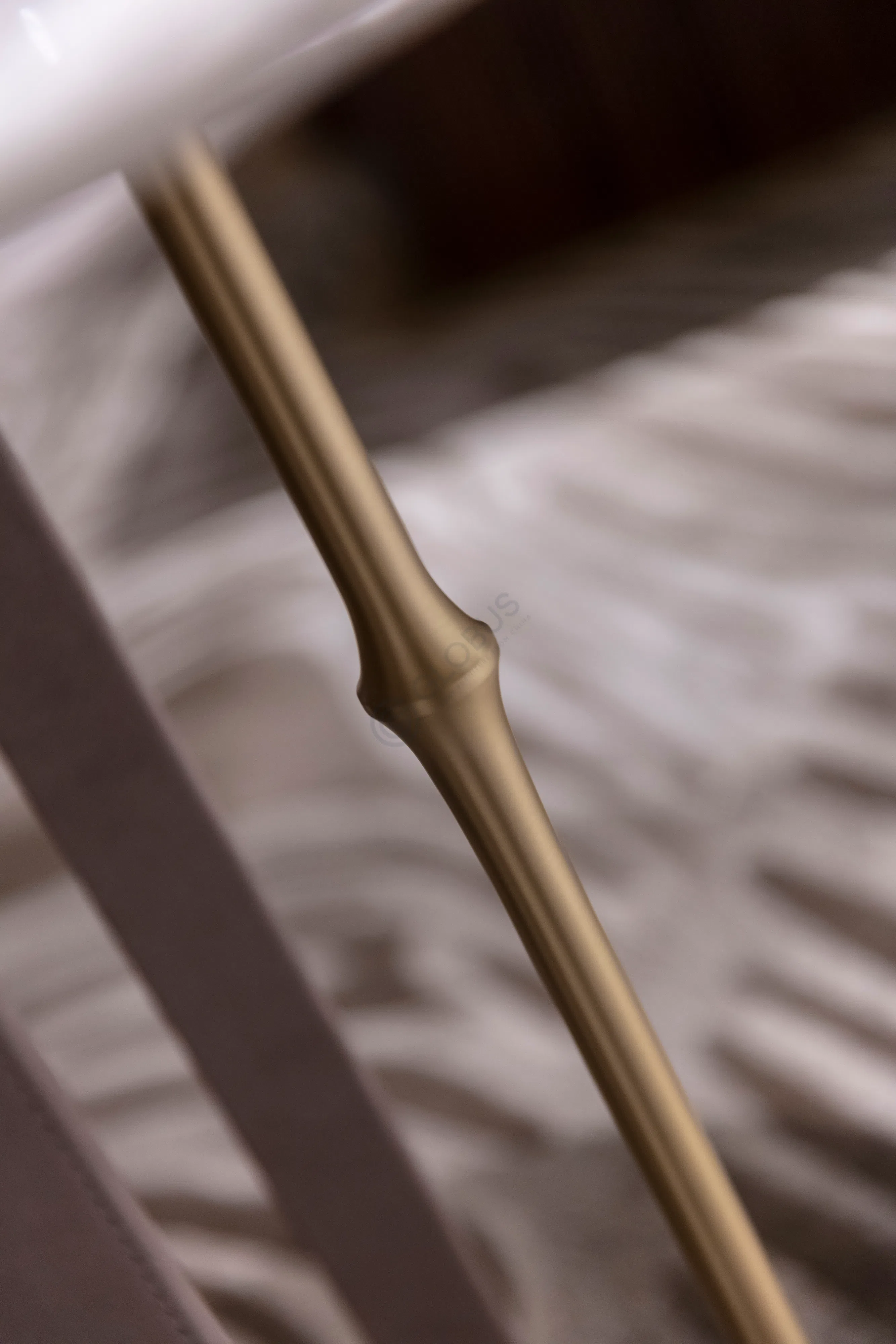 Угловой столик Rosaluna