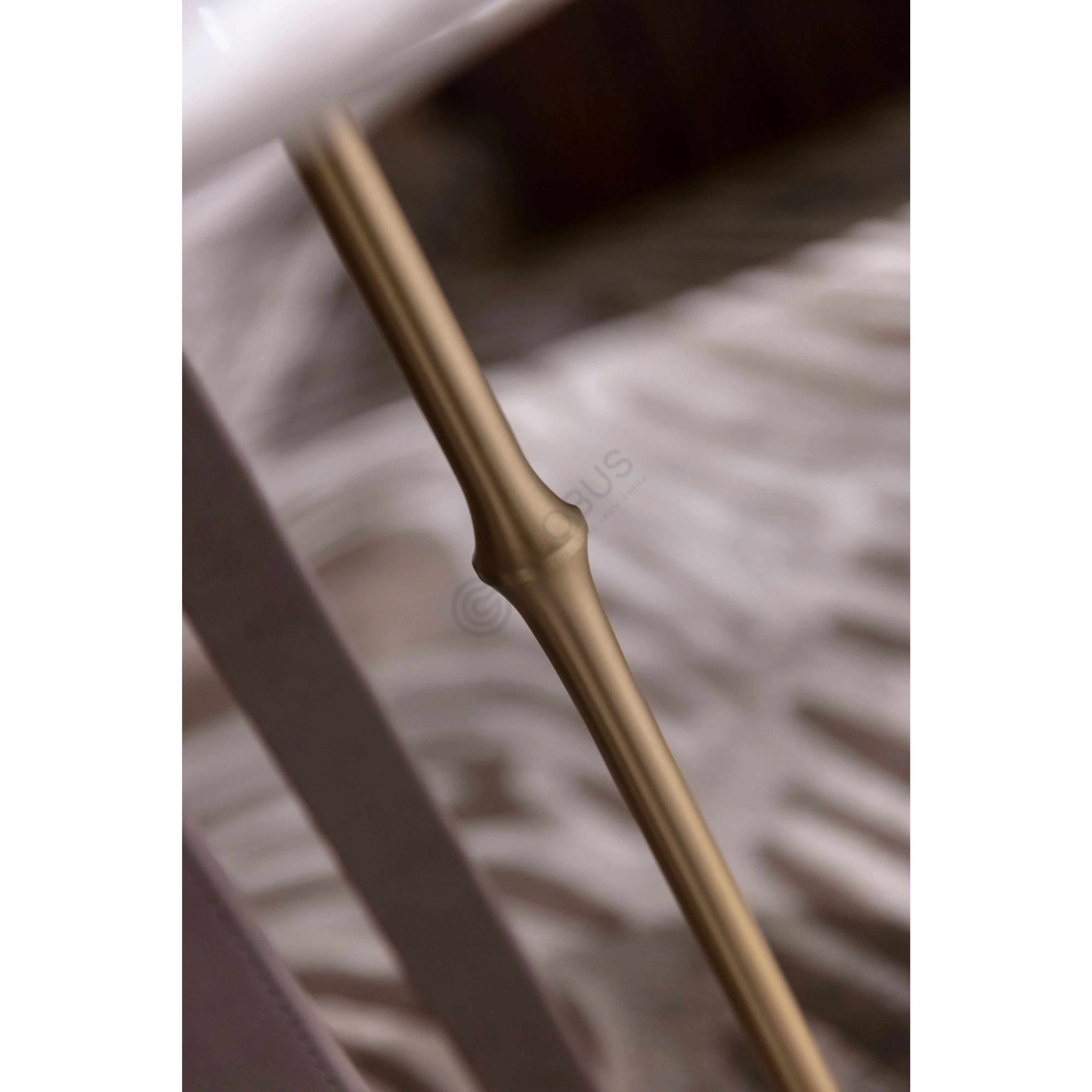 Угловой столик Rosaluna