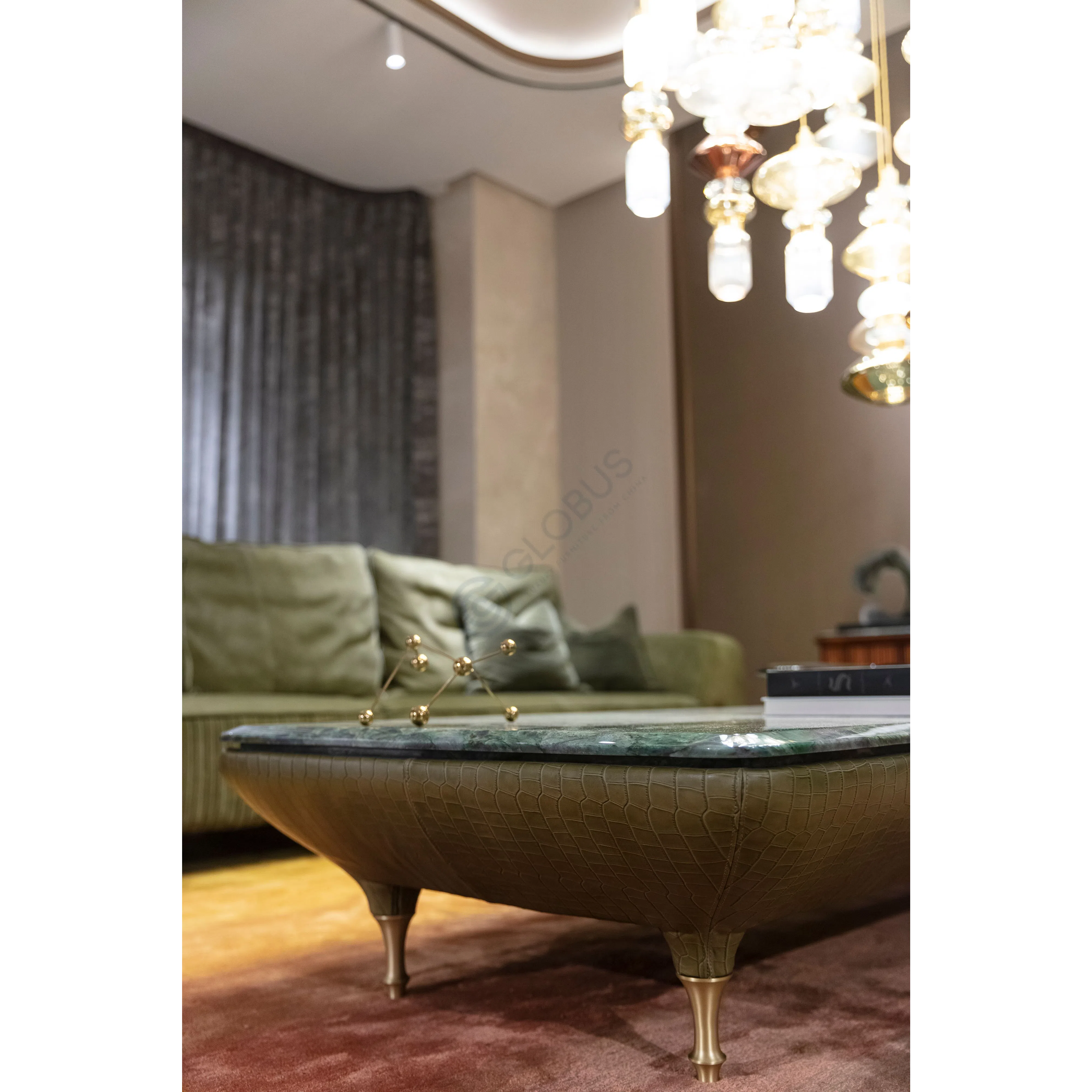 Журнальный столик Xandru