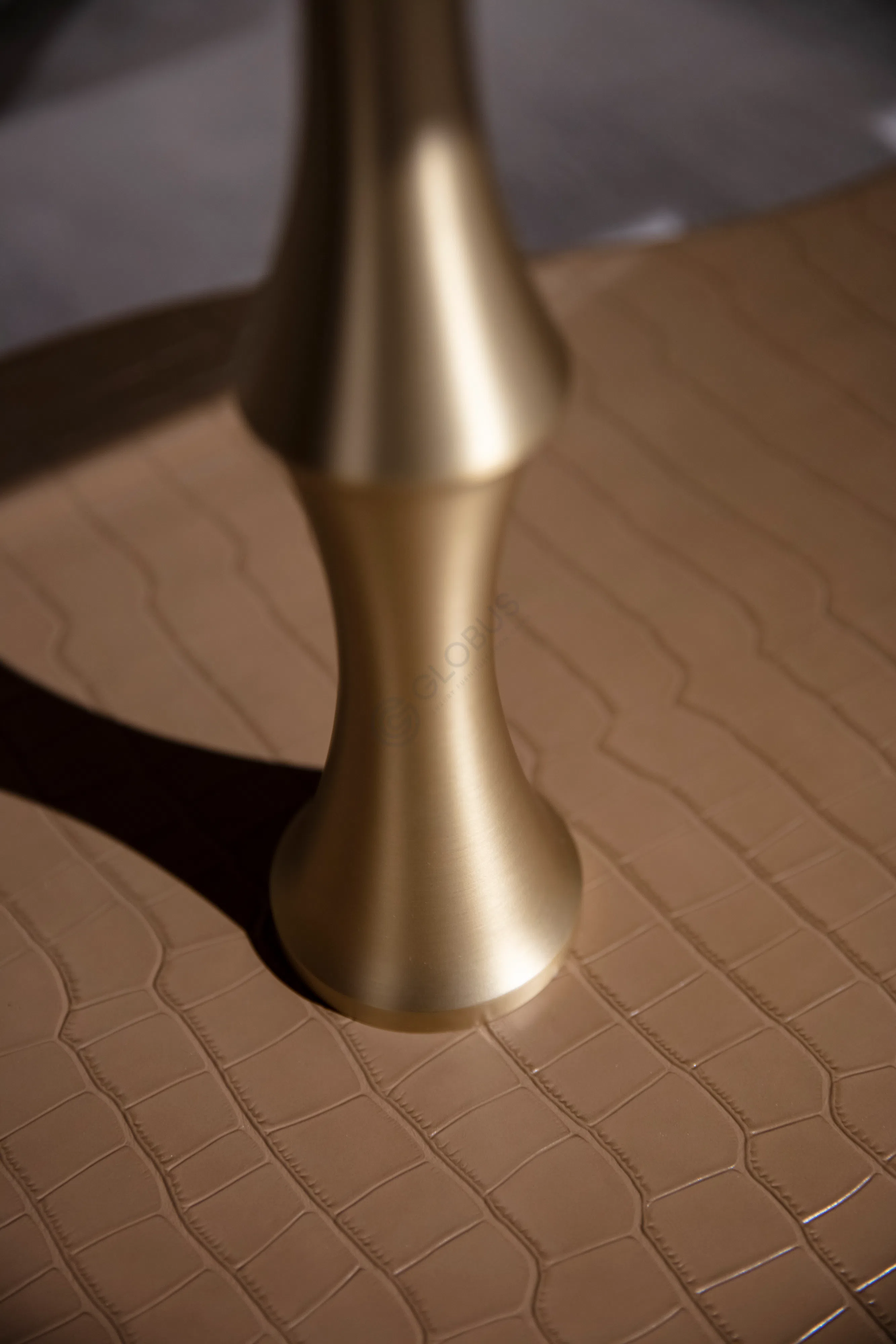 Обеденный стол Parva